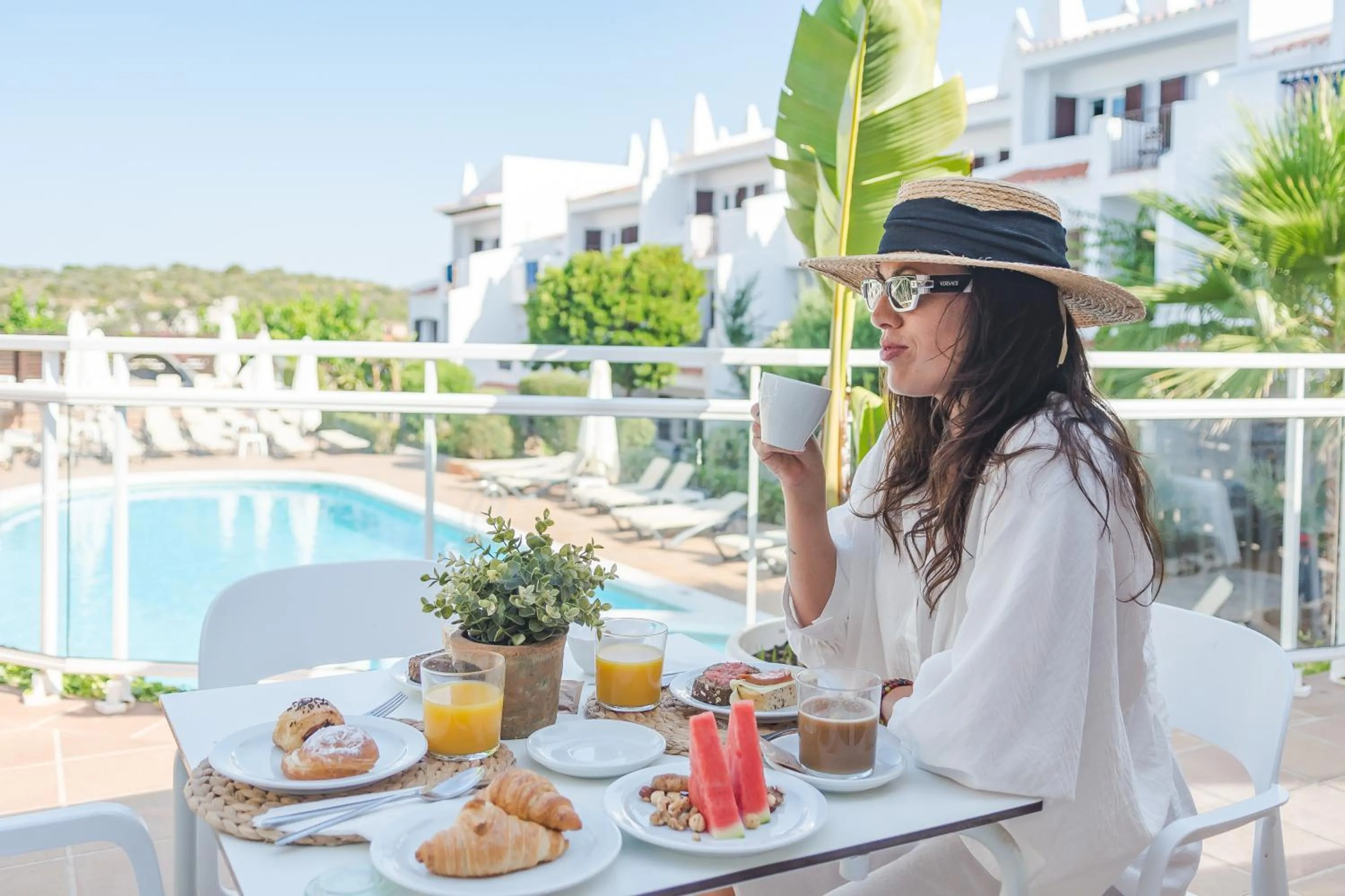 Day in Aparthotel Nelva Resort