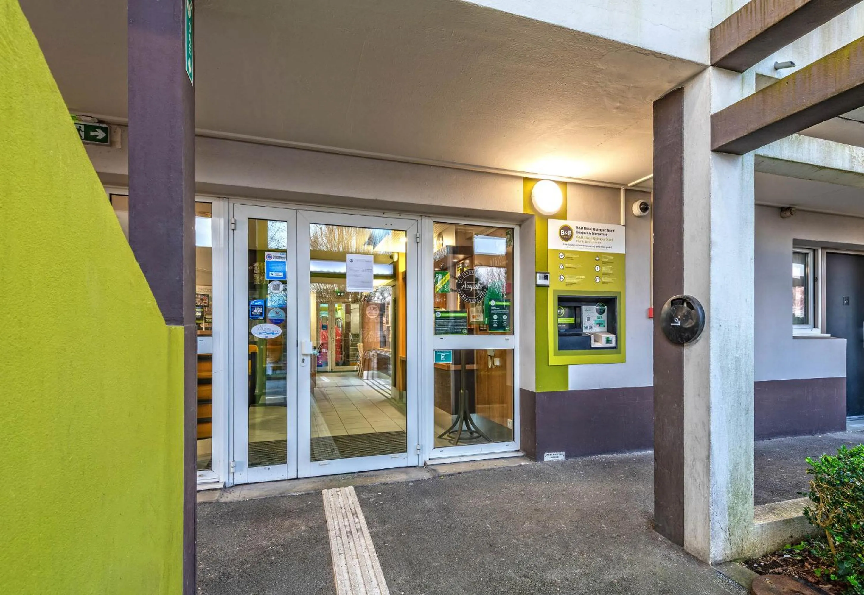 Facade/entrance in B&B HOTEL Quimper Nord Douarnenez