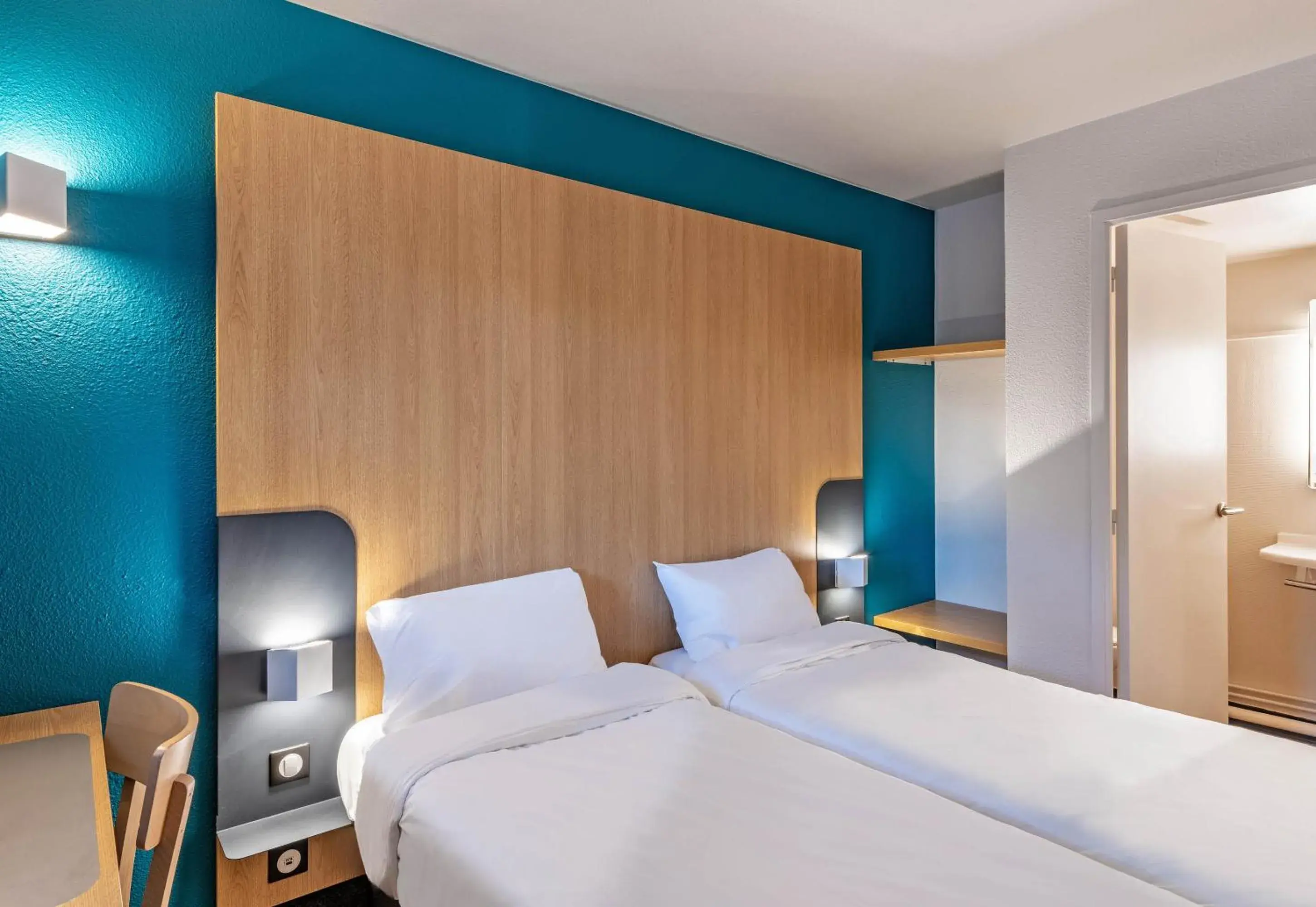 Twin Room in B&B HOTEL Quimper Nord Douarnenez Twin Room in B&B HOTEL Quimper Nord Douarnenez