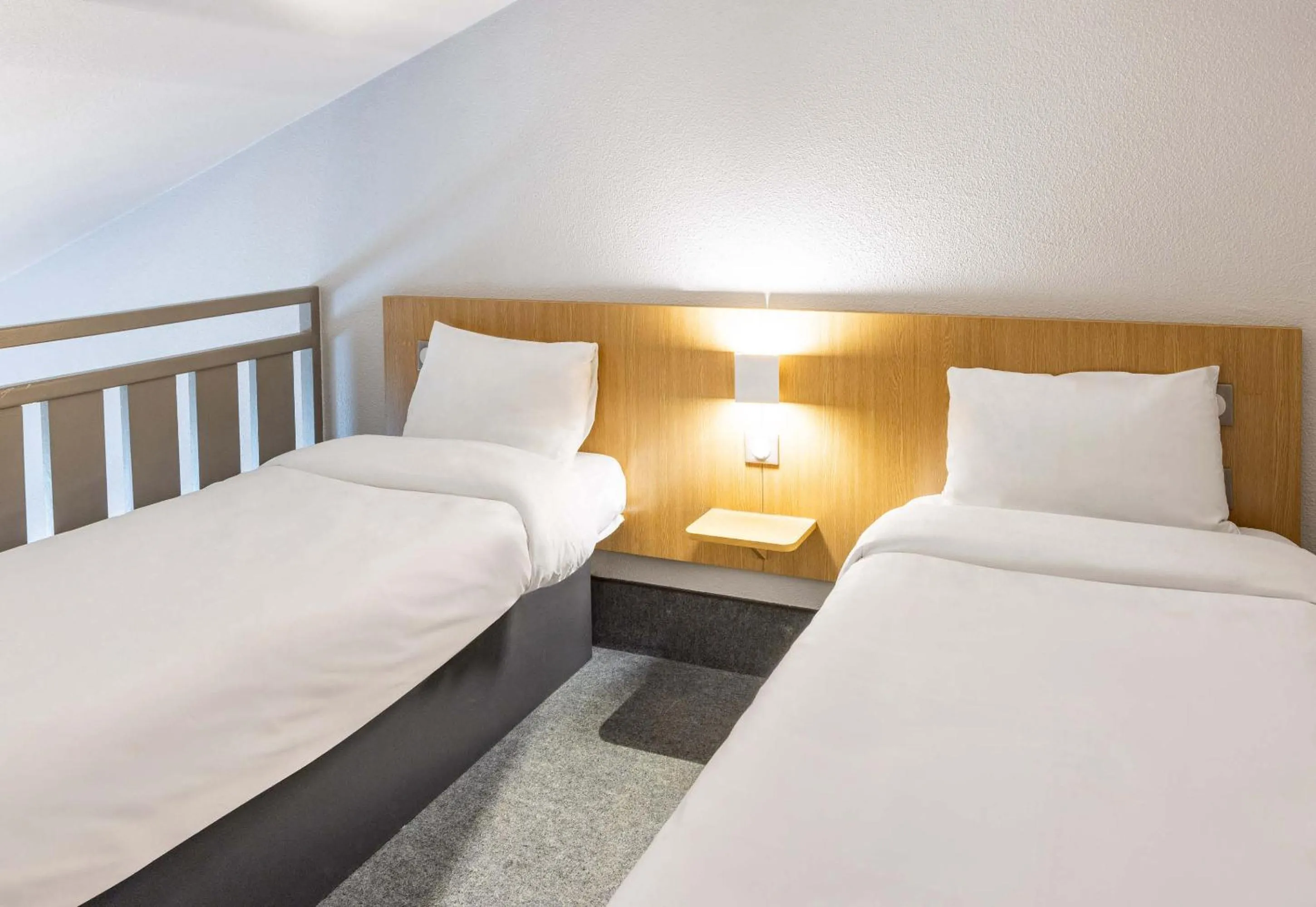 Bedroom, Bed in B&B HOTEL Rennes Nord St Grégoire