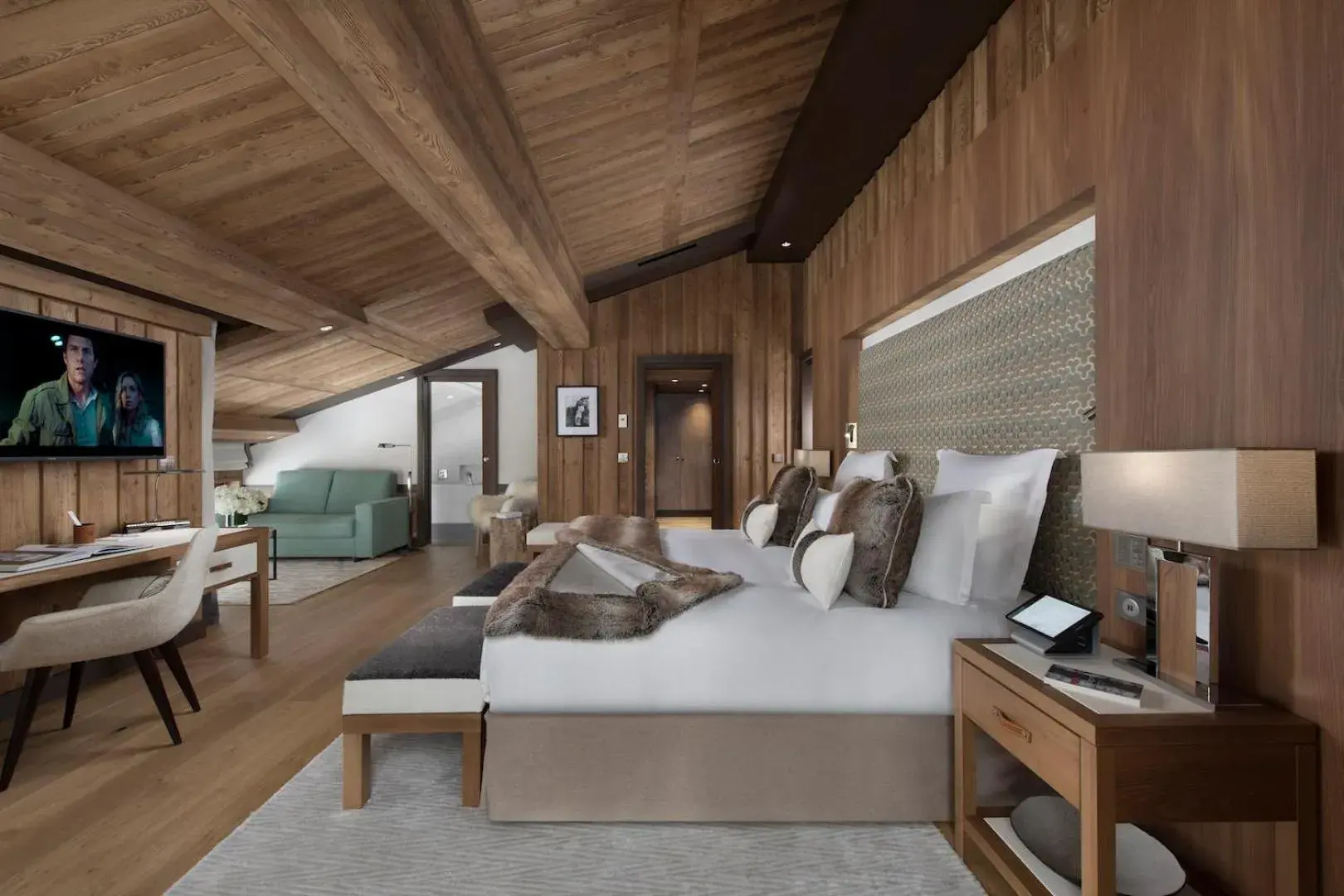 Prestige Suite in Hôtel Barrière Les Neiges Courchevel Prestige Suite in Hôtel Barrière Les Neiges Courchevel