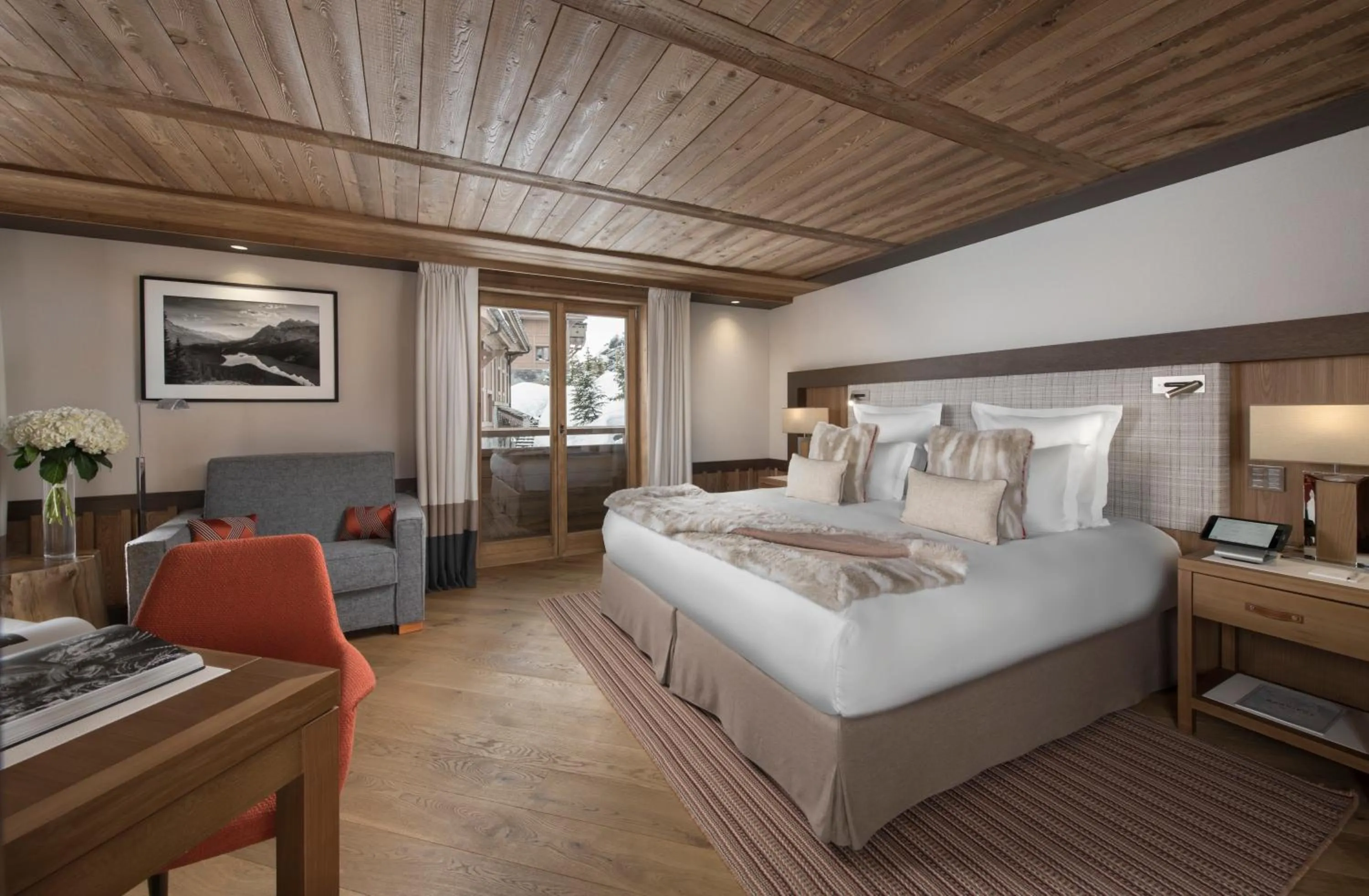 Photo of the whole room, Bed in Hôtel Barrière Les Neiges Courchevel