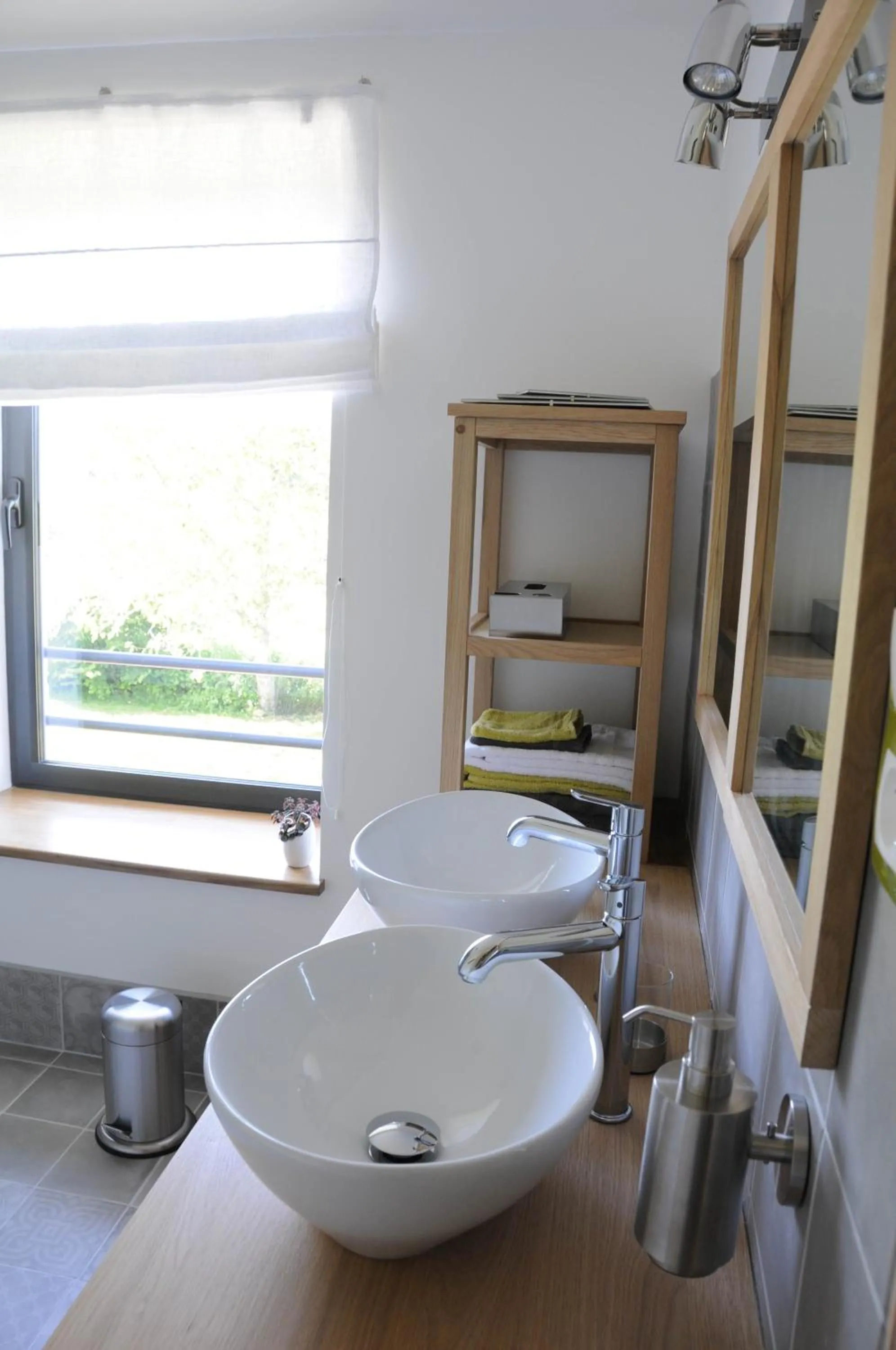 Shower in Le champ Bagnolet