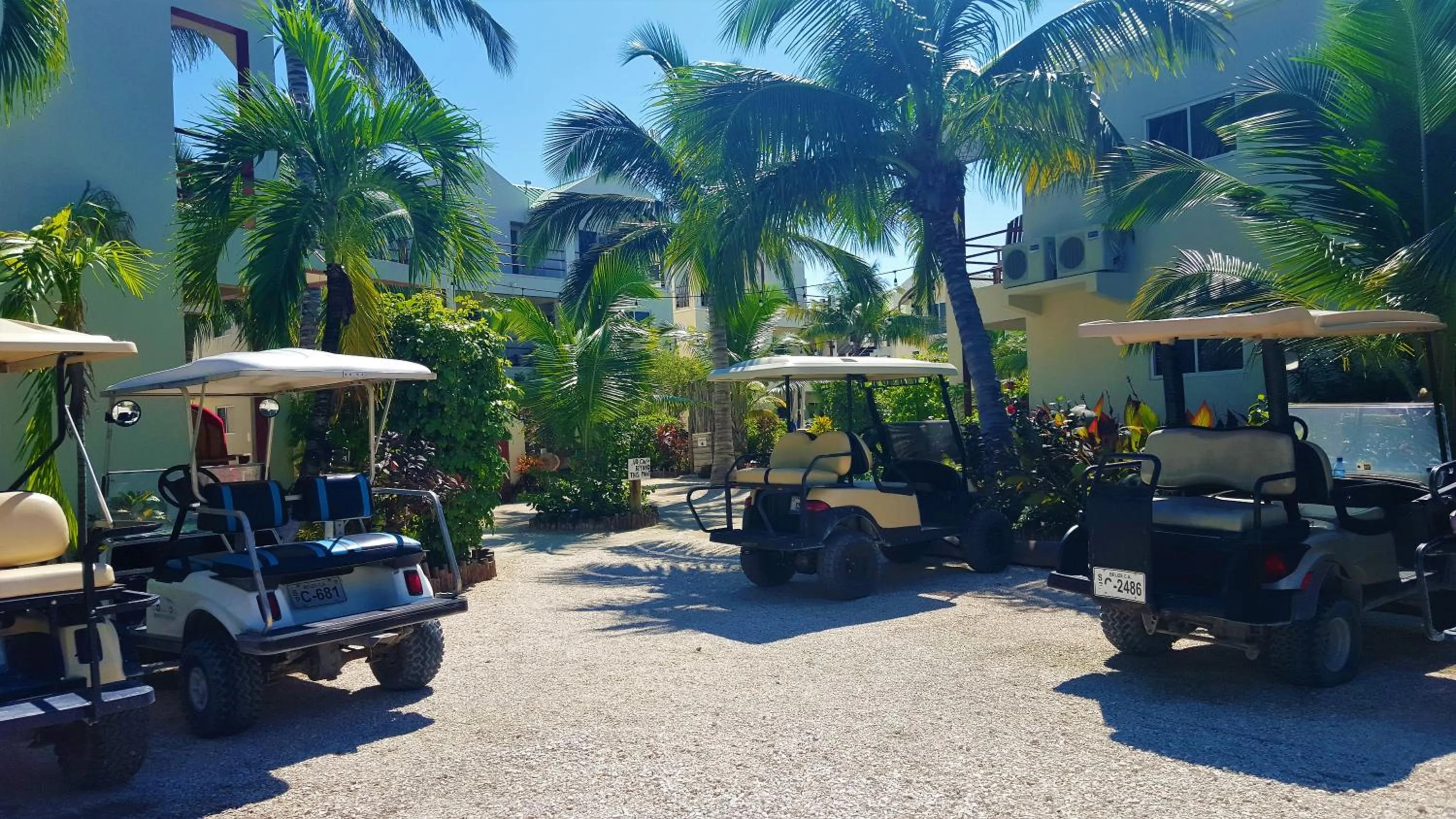 Property building in Tres Cocos Resort