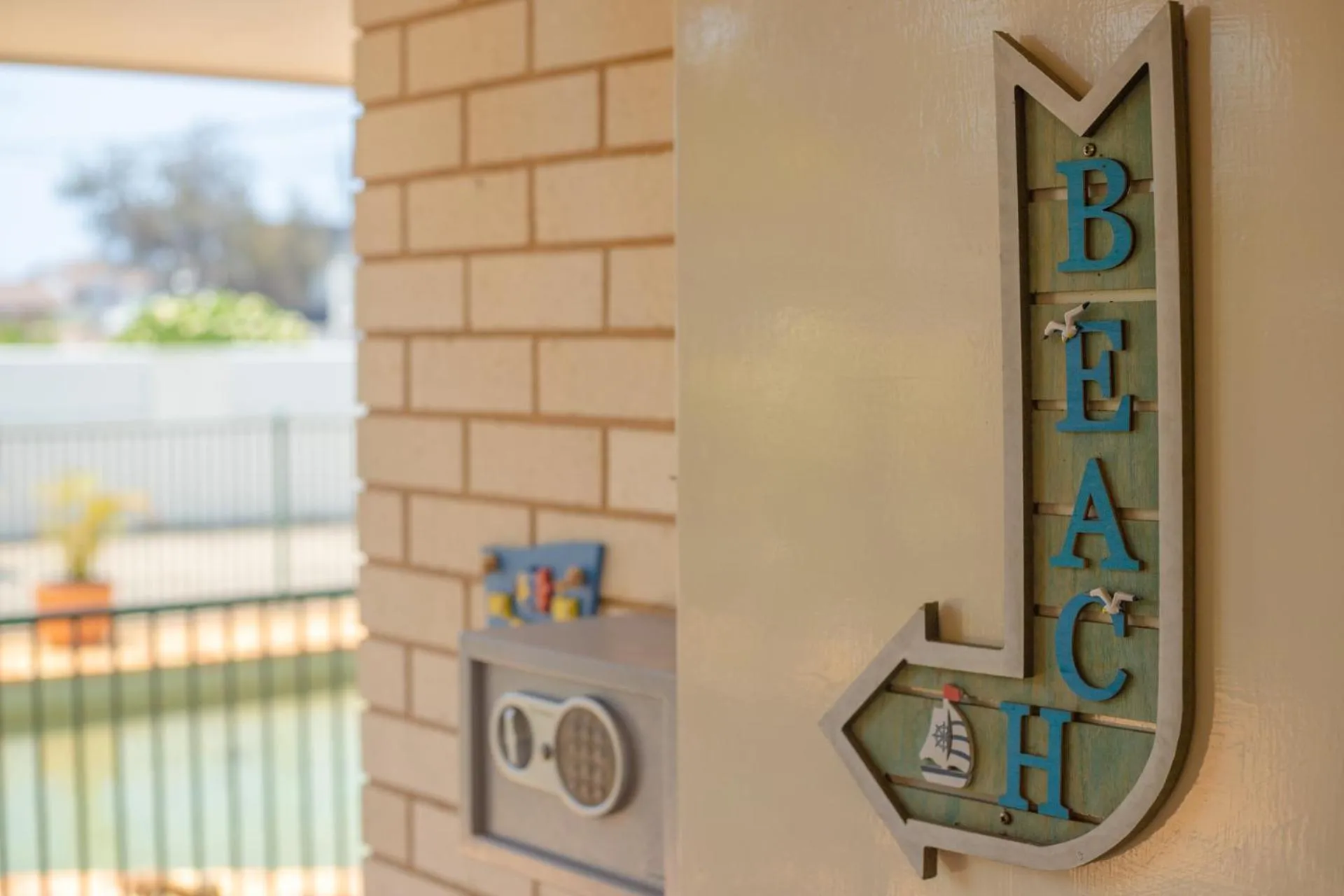 Property building in Santa Fe Motel and Holiday Units