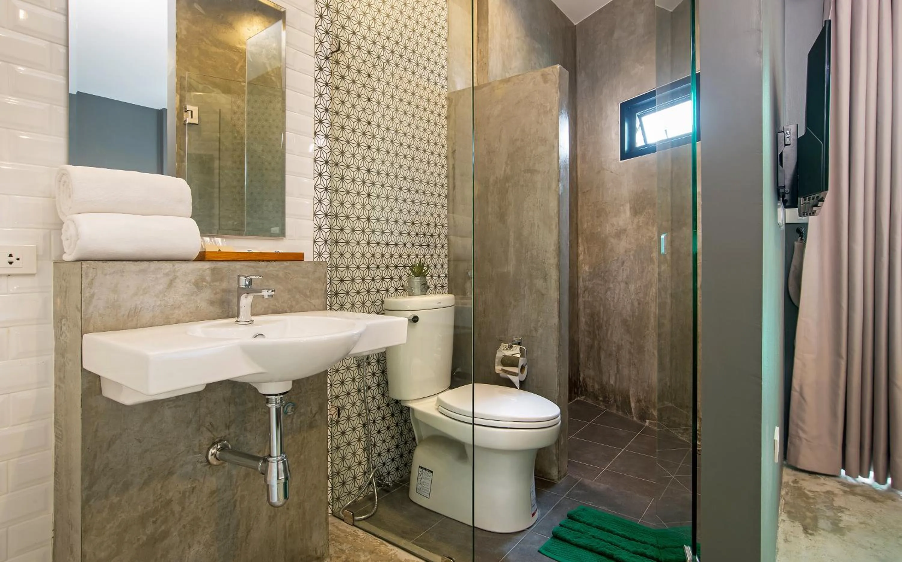 Bathroom in Srisuksant Square