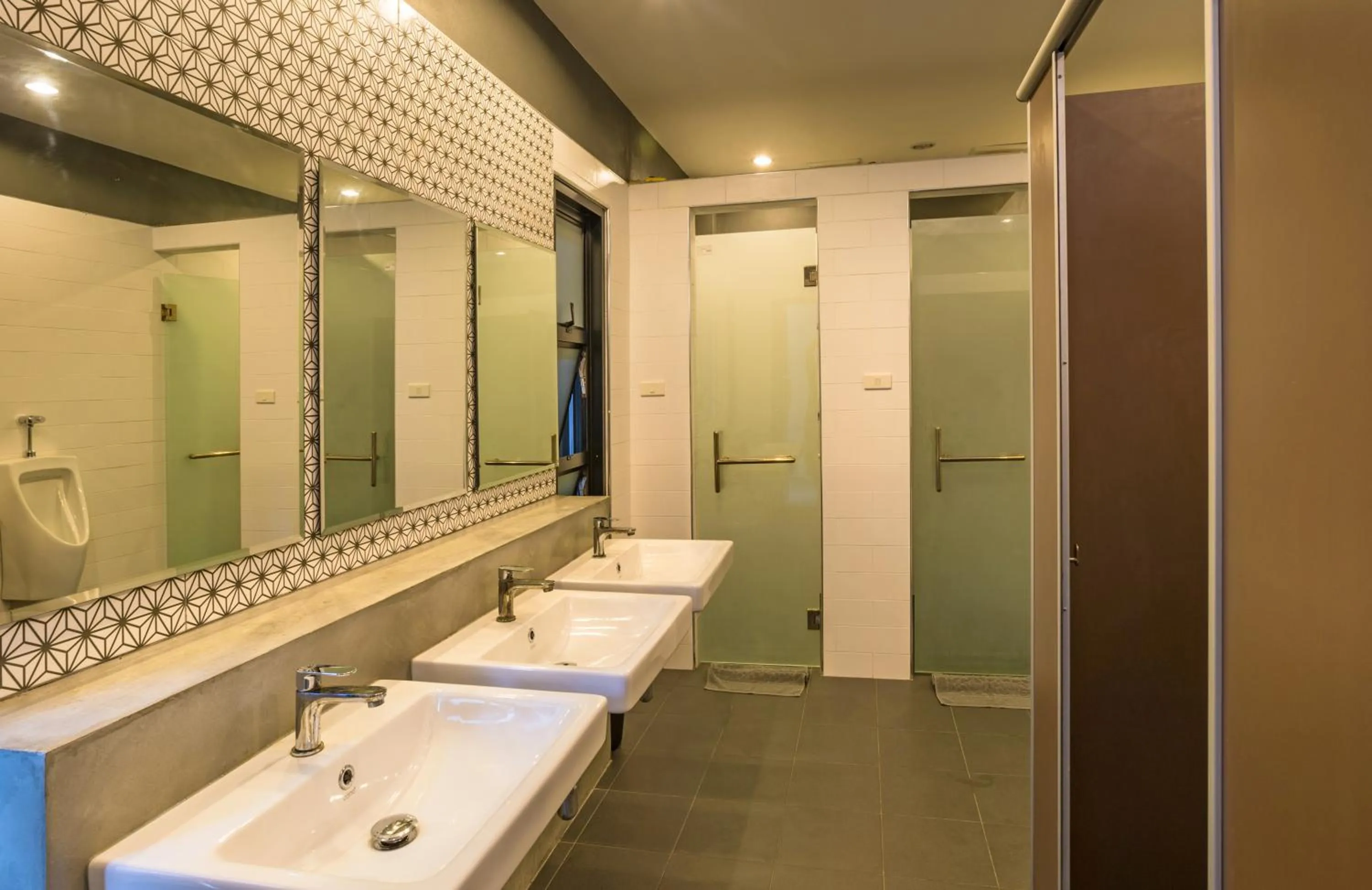 Other in Srisuksant Square