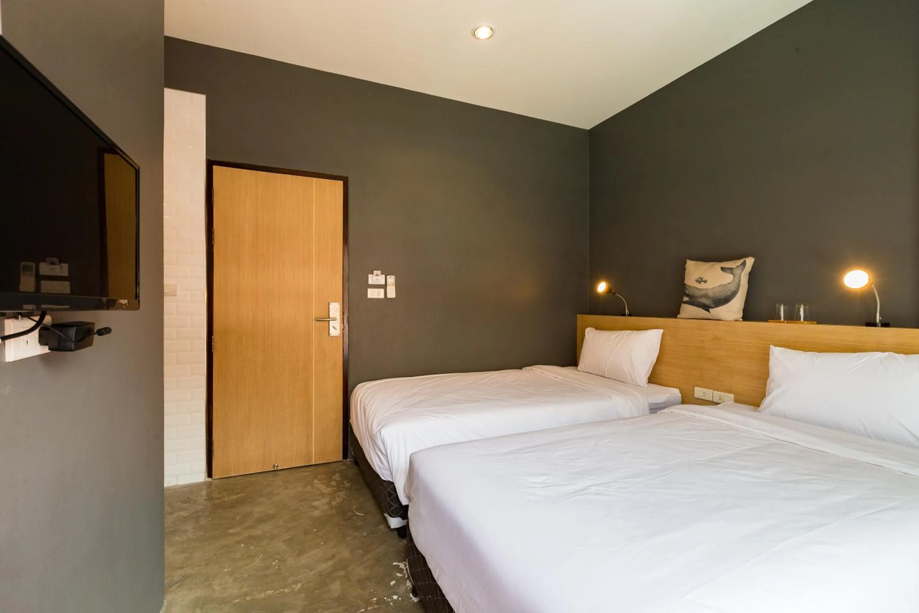 Bedroom, Bed in Srisuksant Square