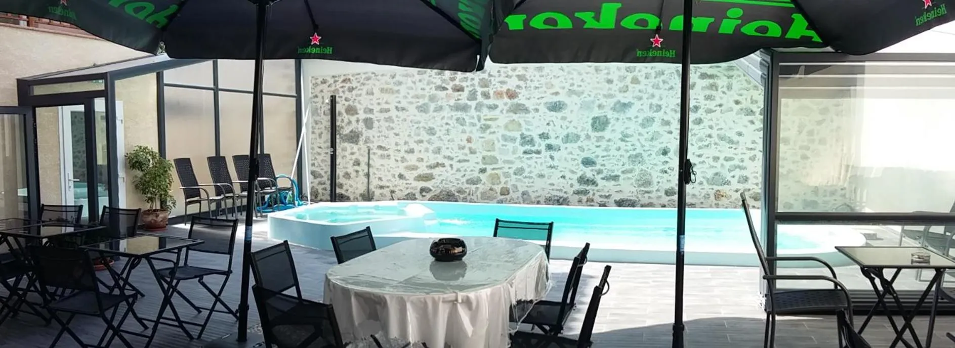 Swimming pool in Palais Cathare