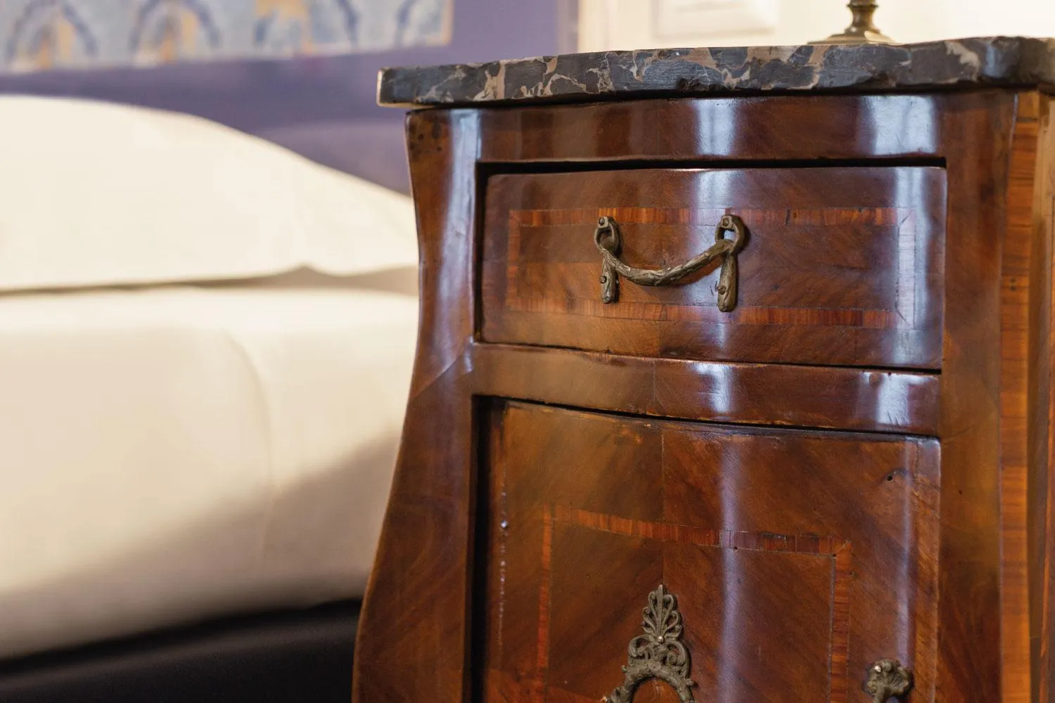 Decorative detail in That's Napoli