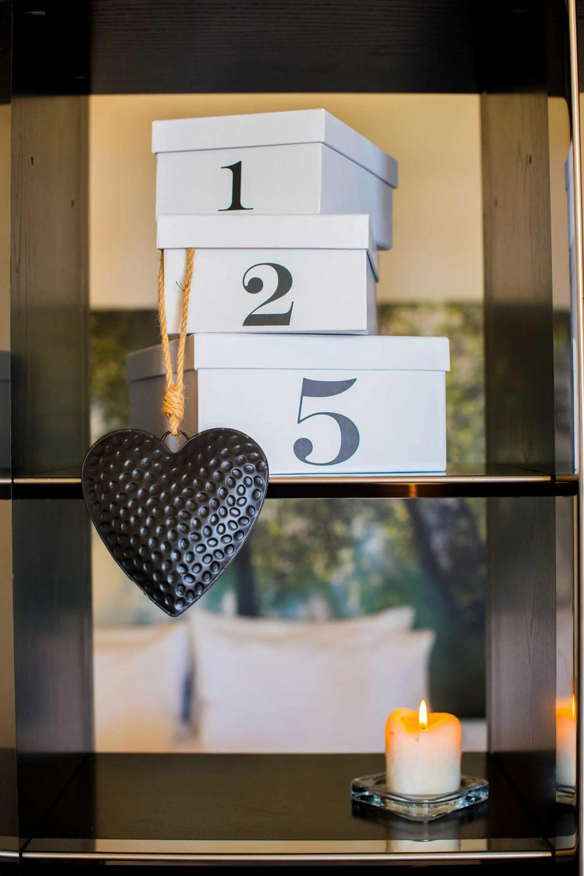 Decorative detail in Tra gli Alberi e il Mare