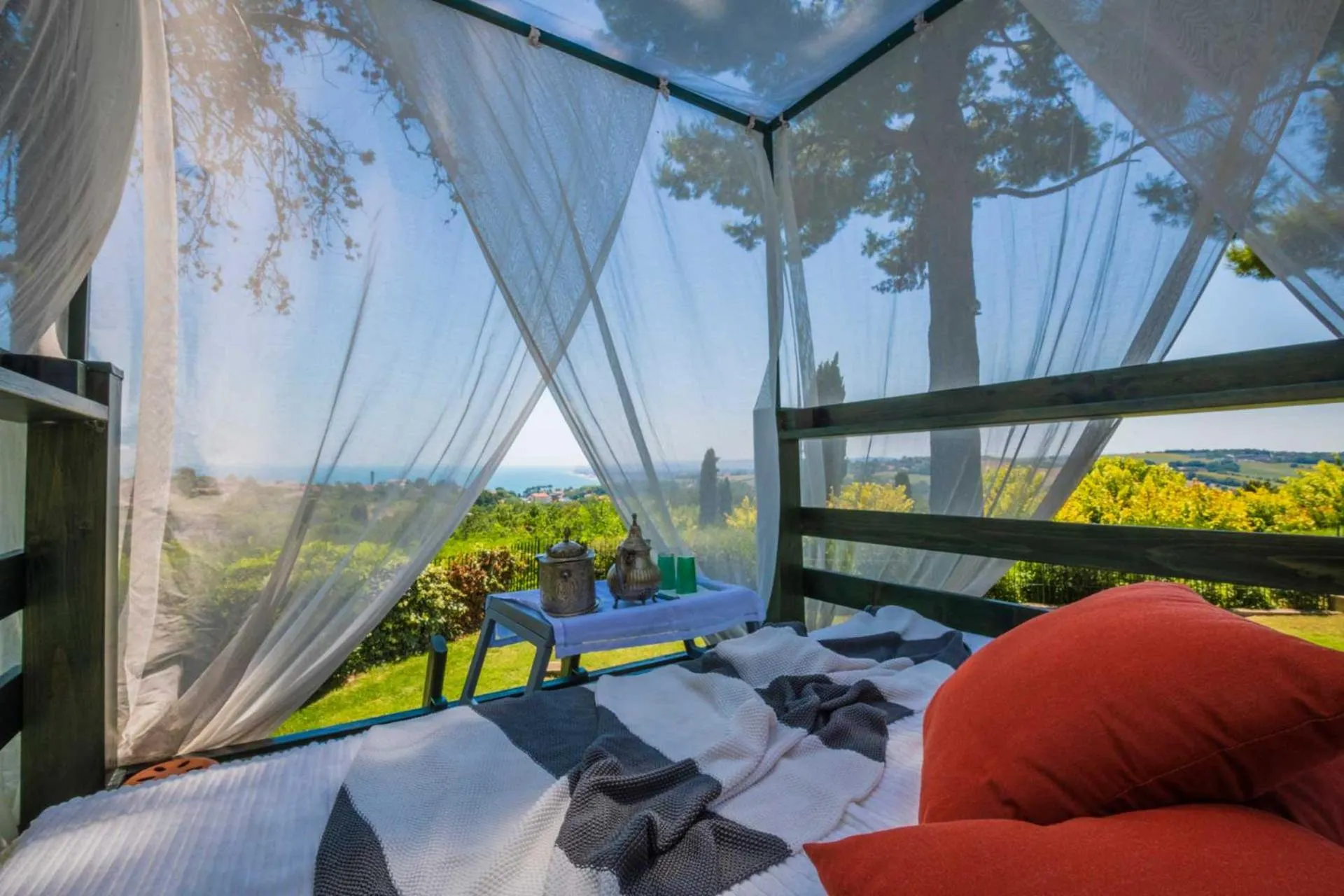 Bed in Tra gli Alberi e il Mare