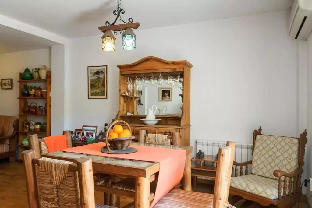 Communal lounge/ TV room in Ca la Gloria