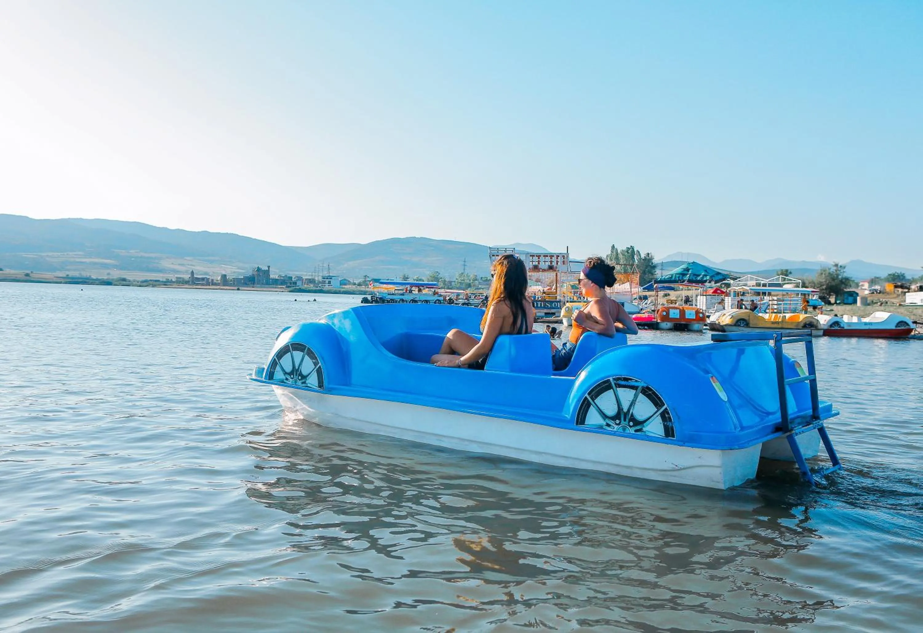 Activities in Laguna Beach Club Bazaleti Lake