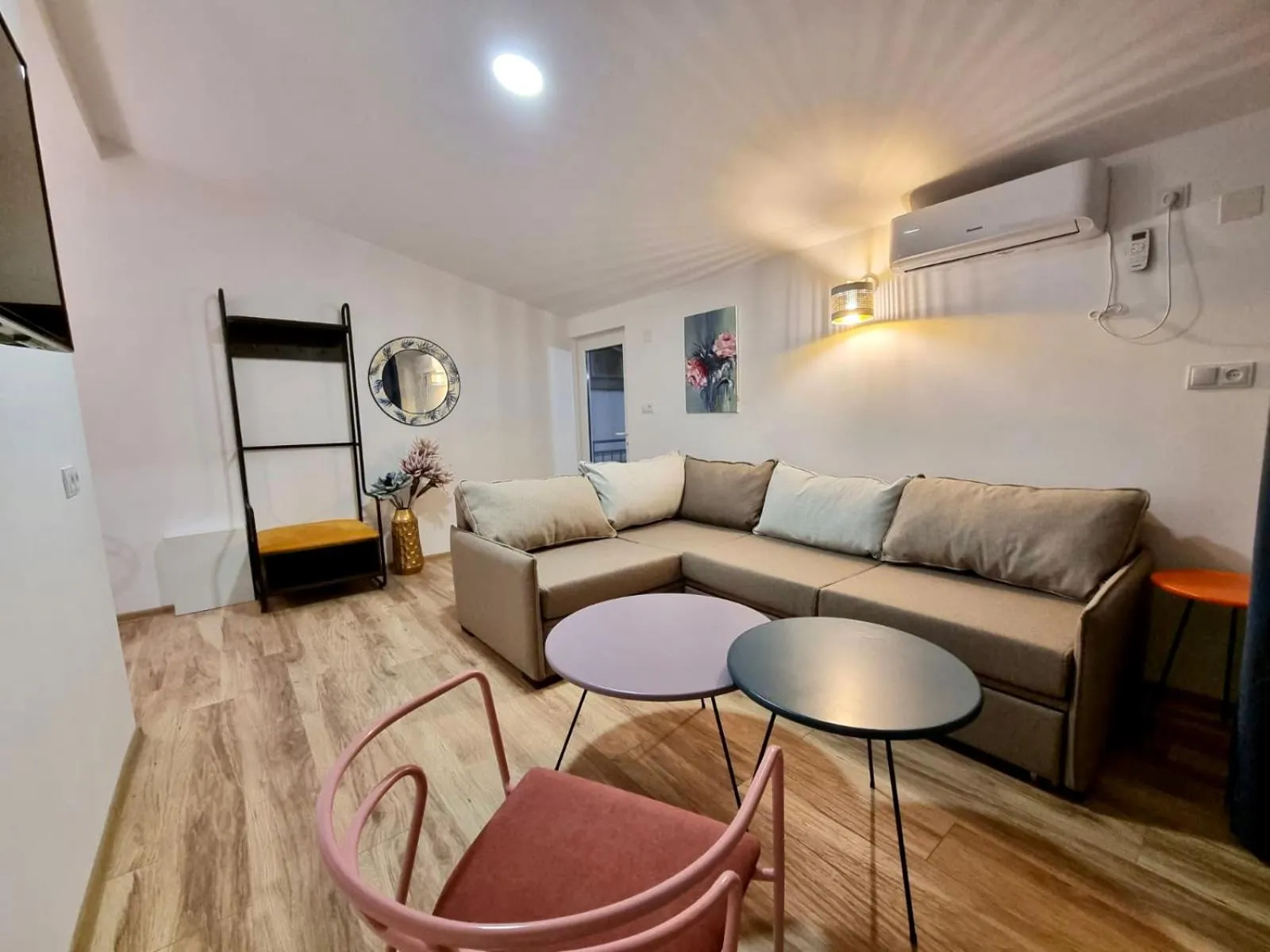 Living room in Laguna Beach Club Bazaleti Lake