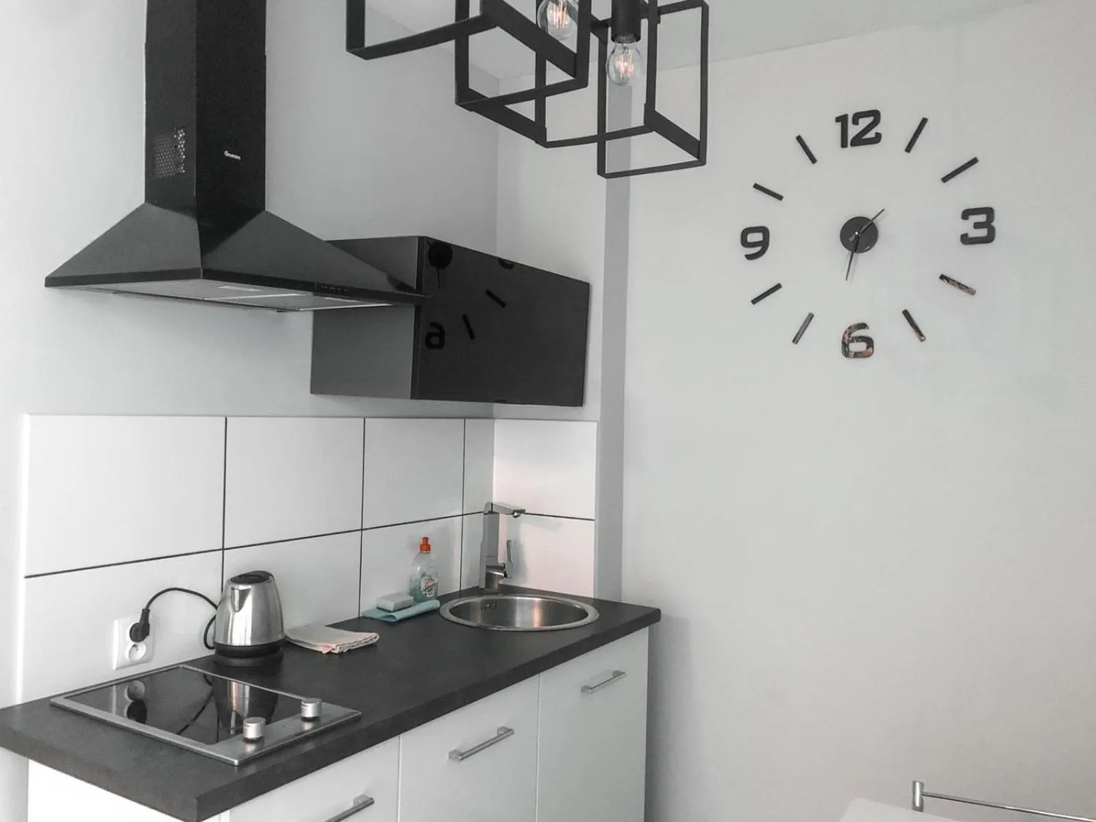 Kitchen or kitchenette in Hostel Przed Świtem