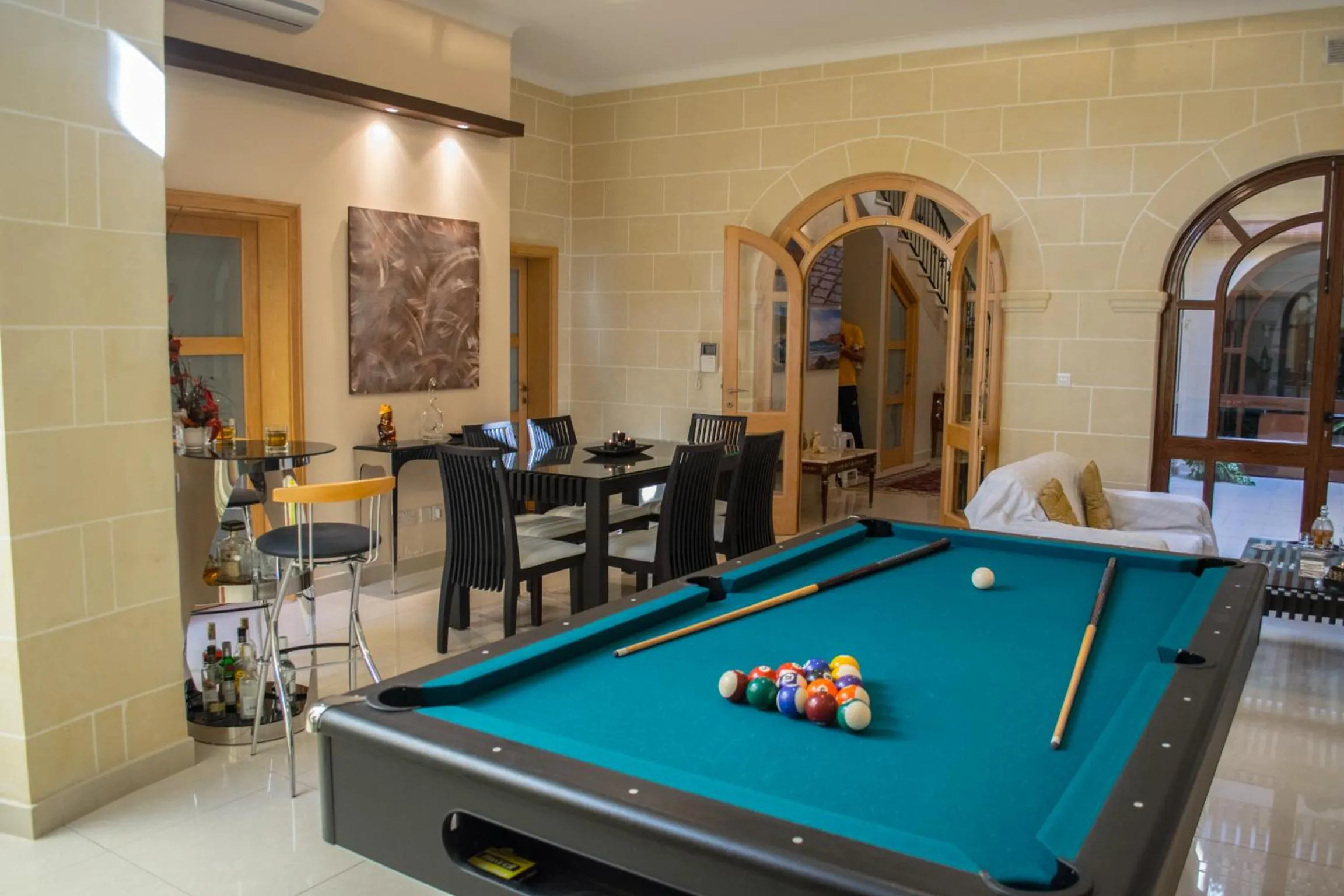 Billiard in IL-Gardjola Bed and Breakfast