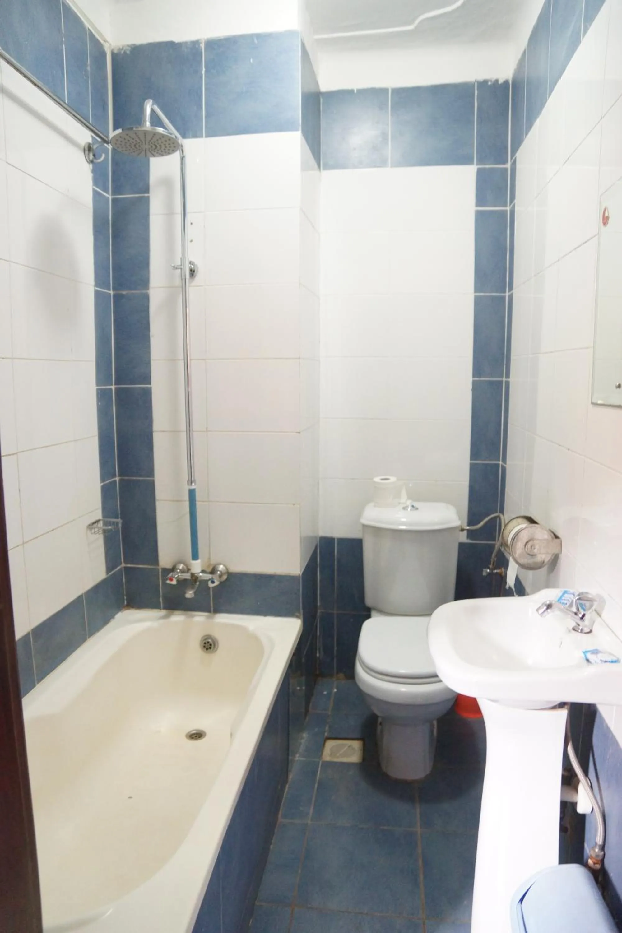 Toilet in Florida Hotel Zaana Kampala