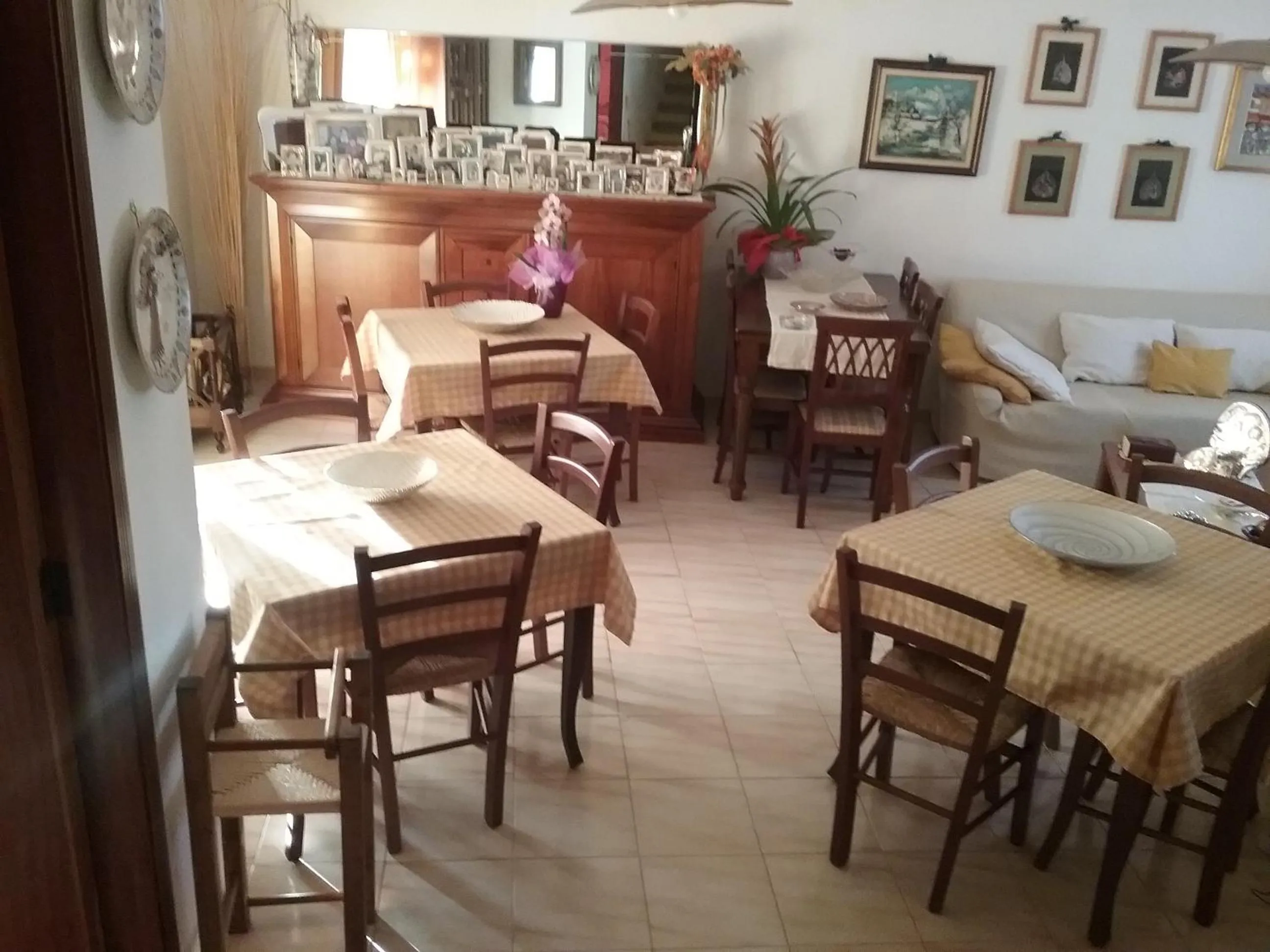 Dining area in Su Cunventu