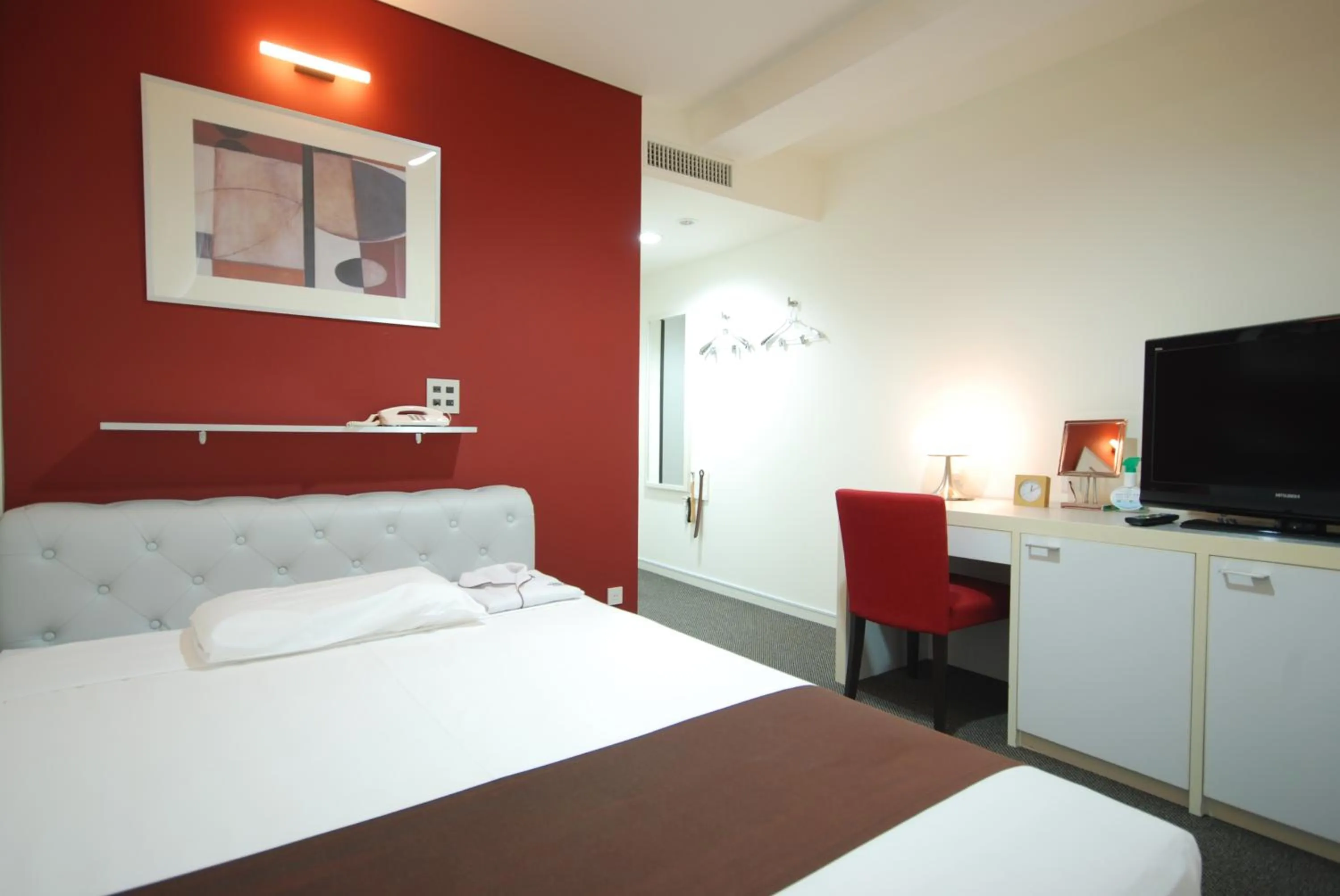 Bed in Kokusai Hotel Yamaguchi