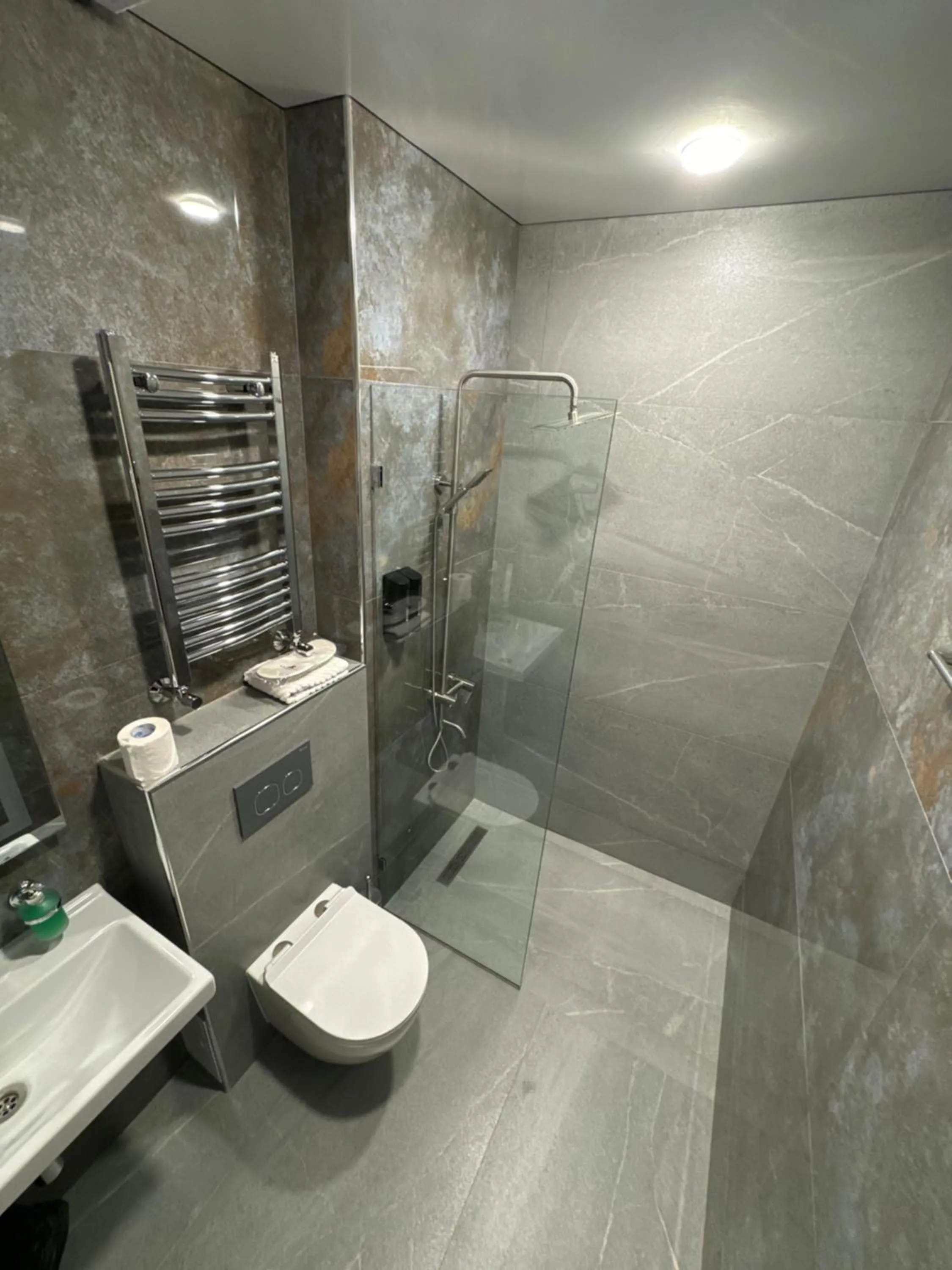 Shower in Aragats Hotel