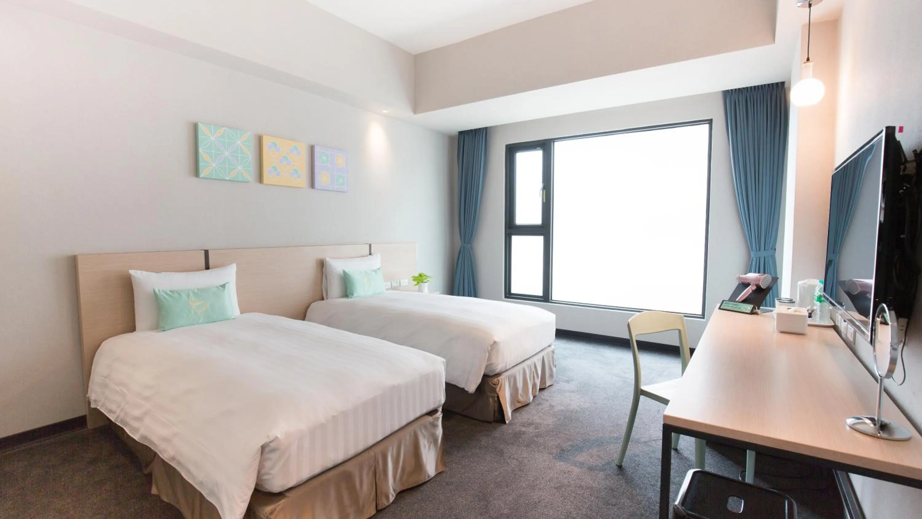 Photo of the whole room, Bed in Hotel Liyaou