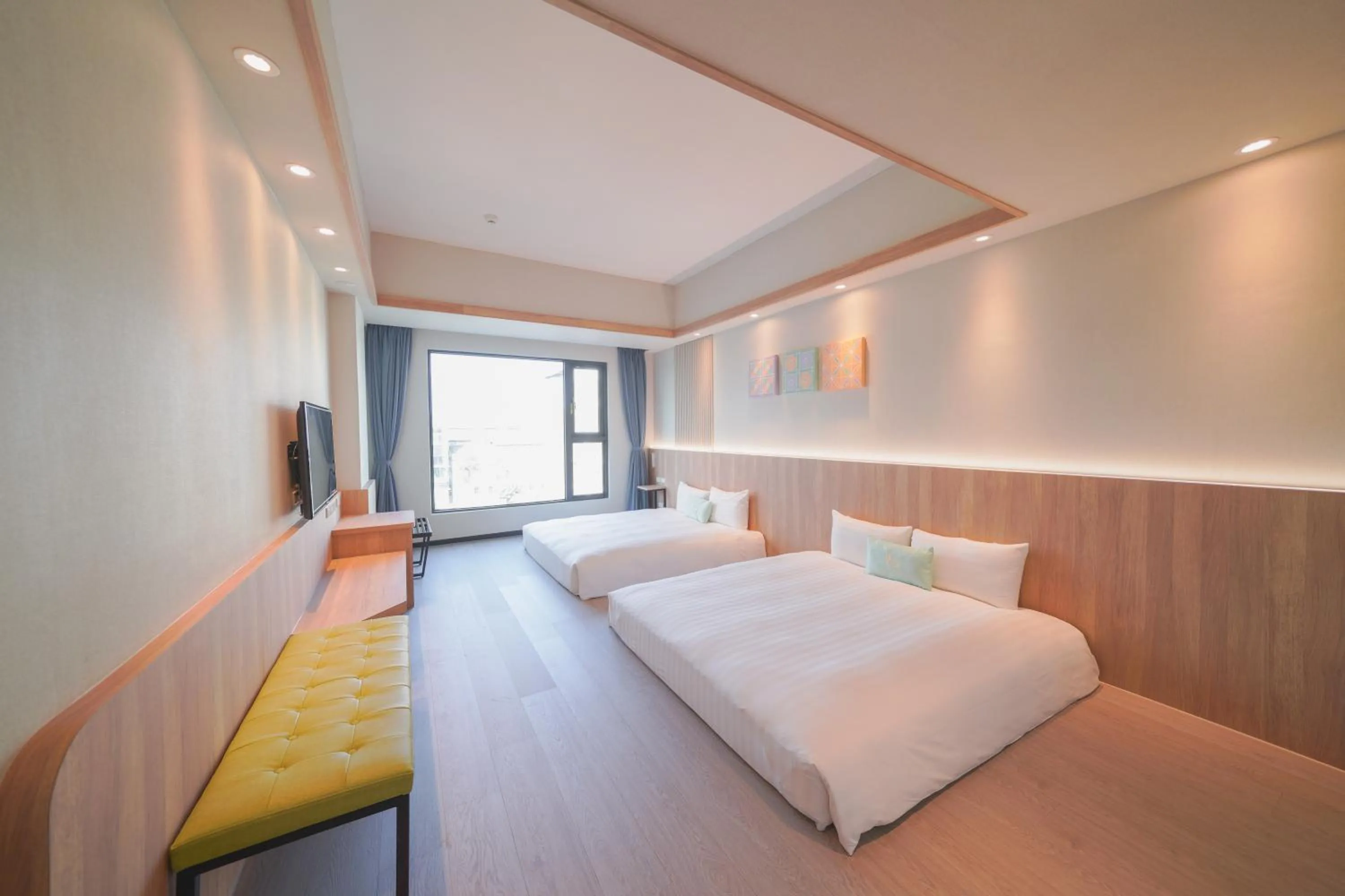 Photo of the whole room, Bed in Hotel Liyaou