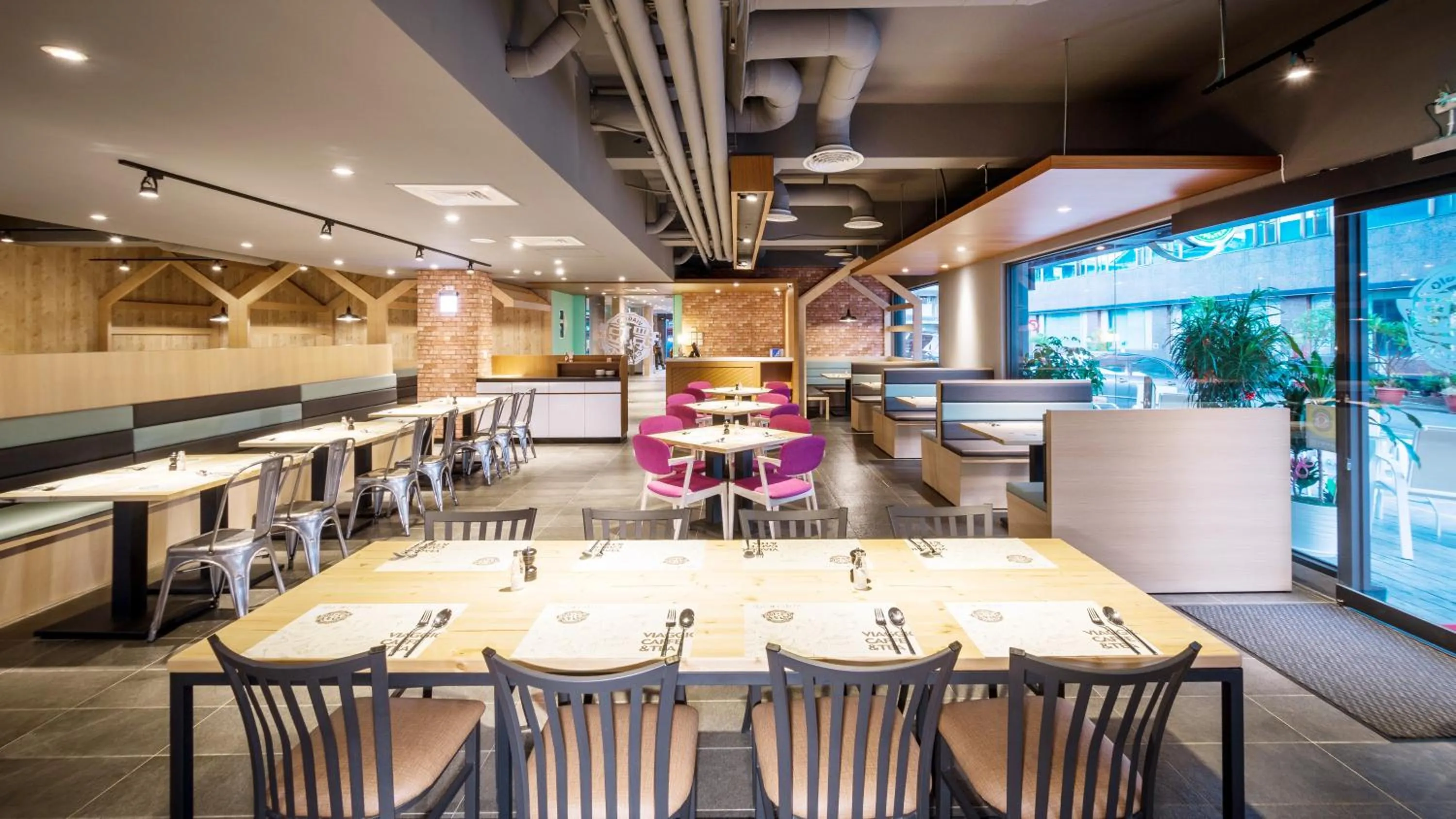 Restaurant/places to eat in Hotel Liyaou