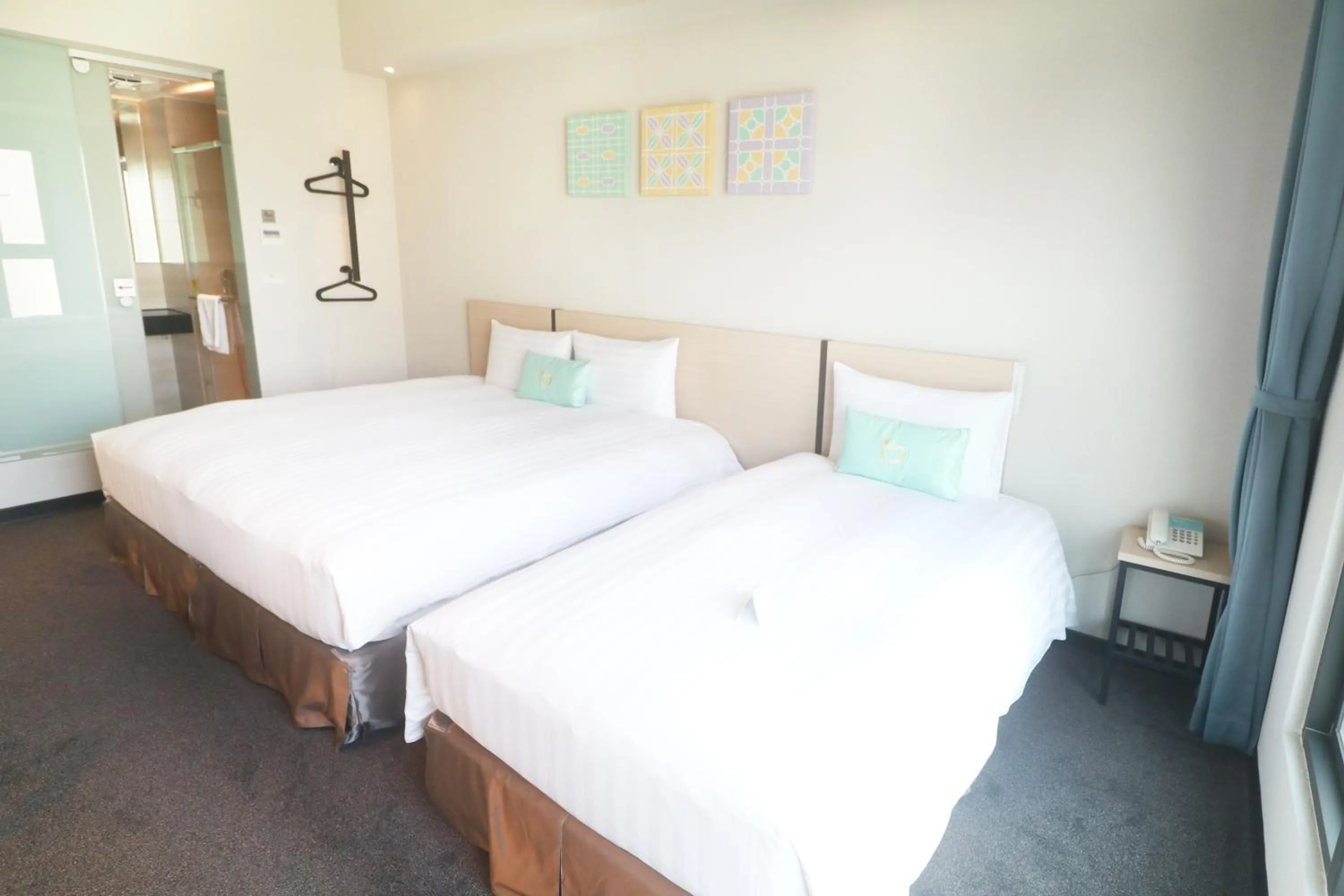 Photo of the whole room, Bed in Hotel Liyaou