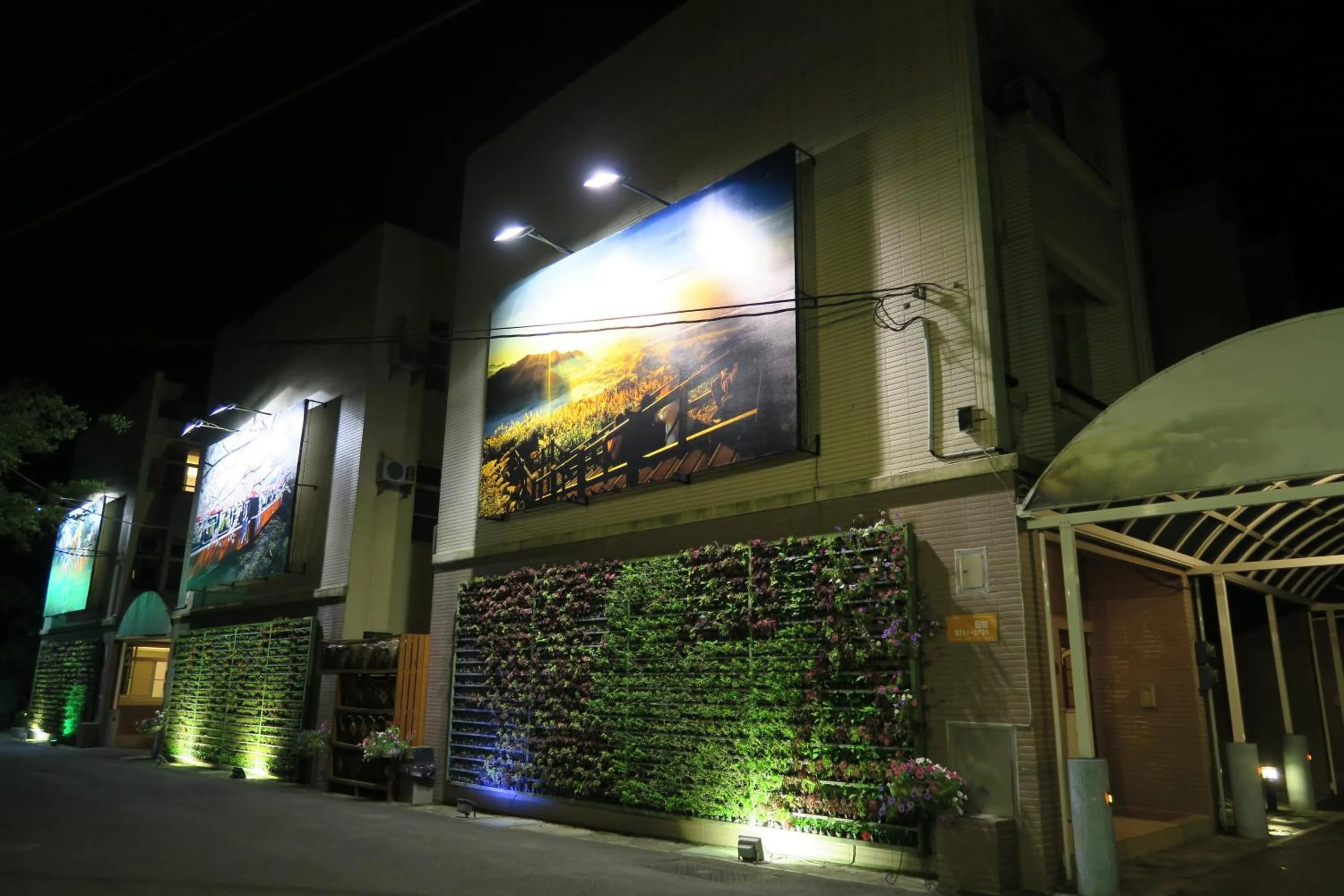 Facade/entrance in Moon Villa