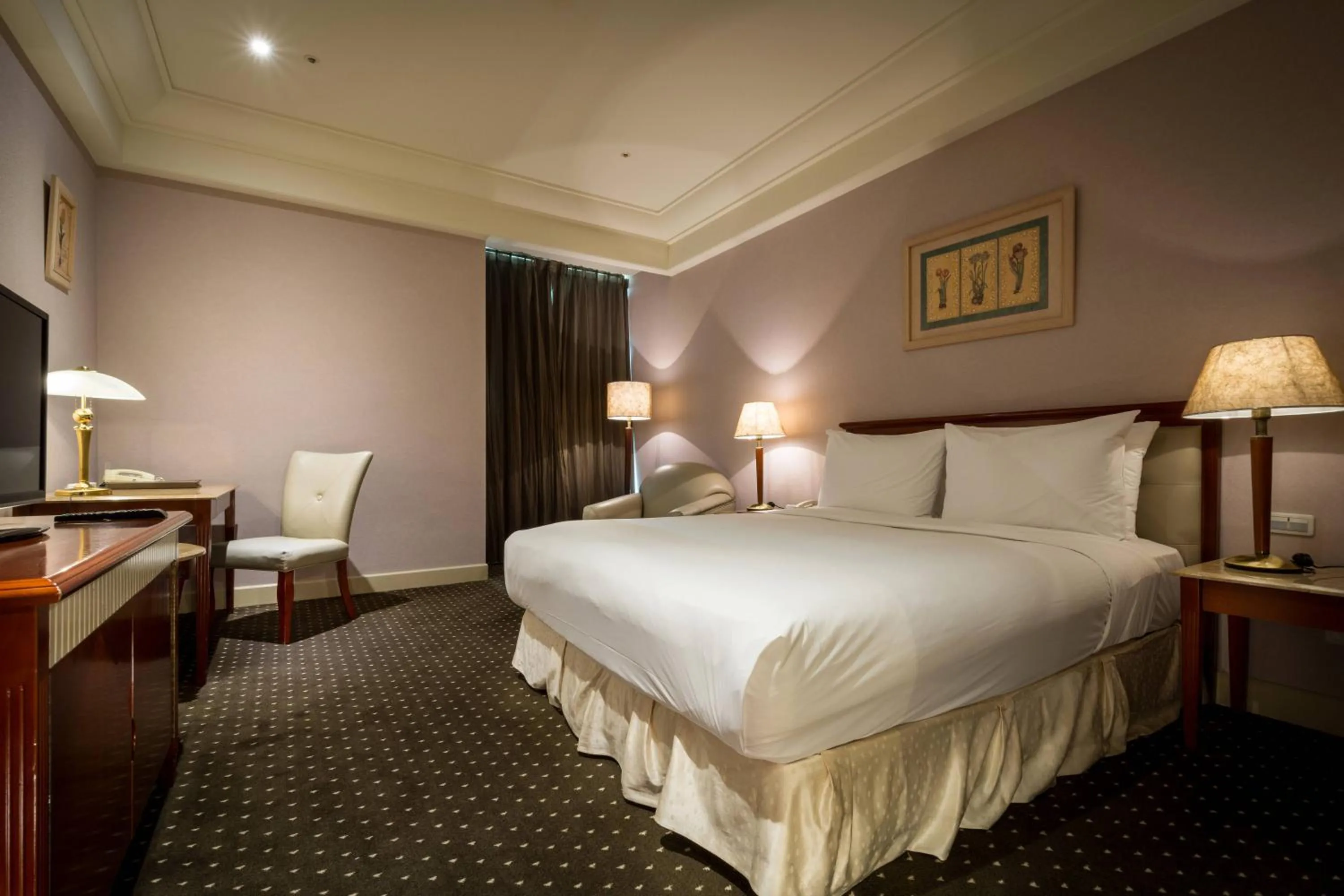 Bed in Grand View Hotel