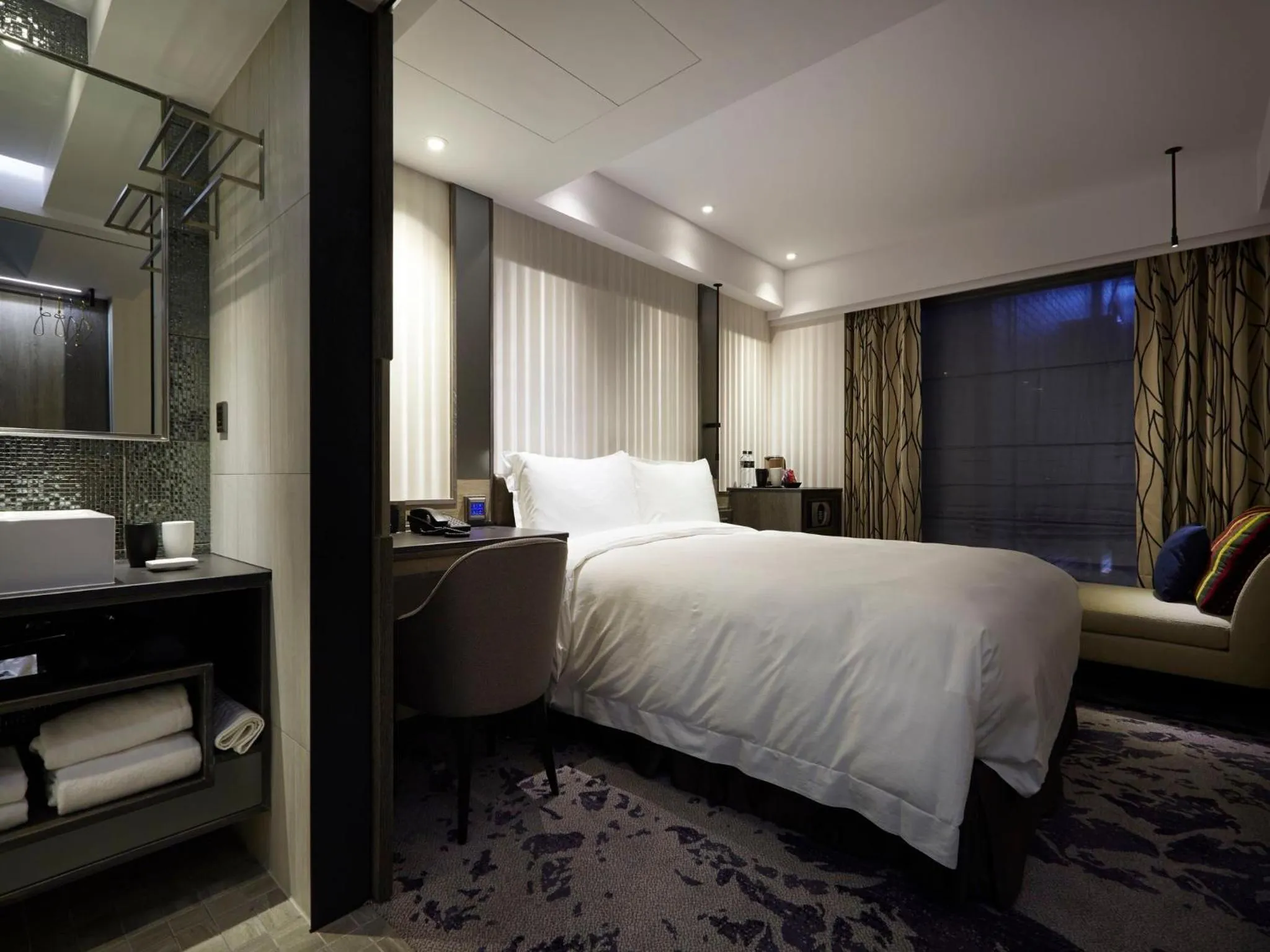 Photo of the whole room, Bed in At Home Hotel Ximen