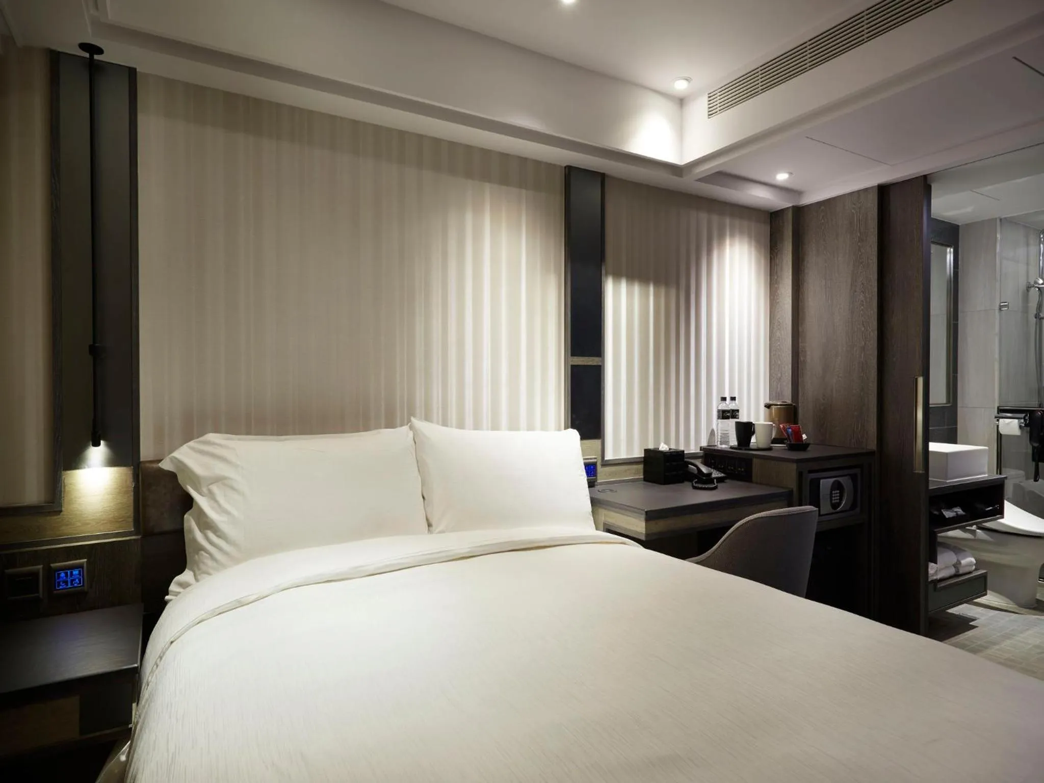 Bed in At Home Hotel Ximen
