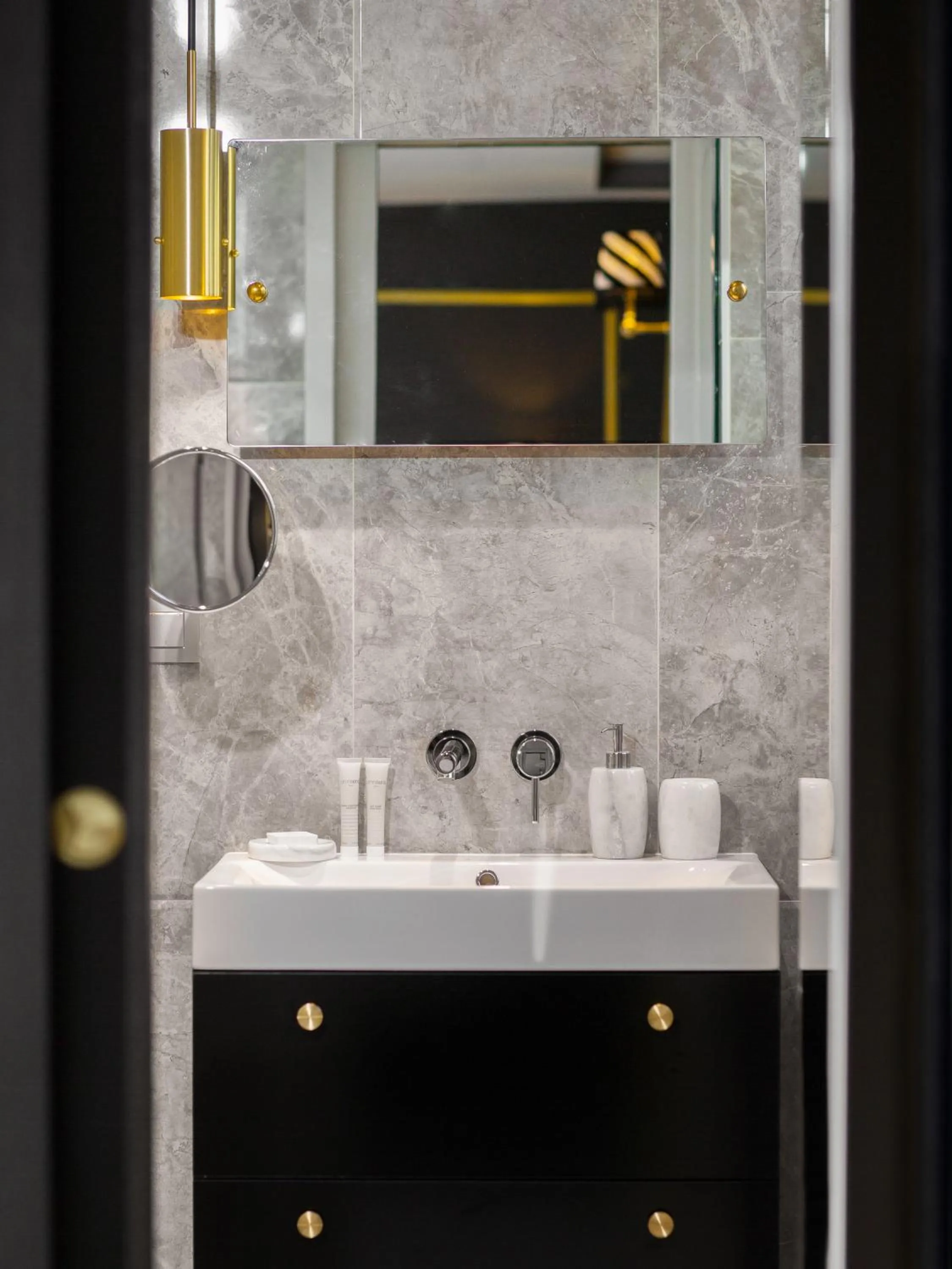 Bathroom in Snob Hotel