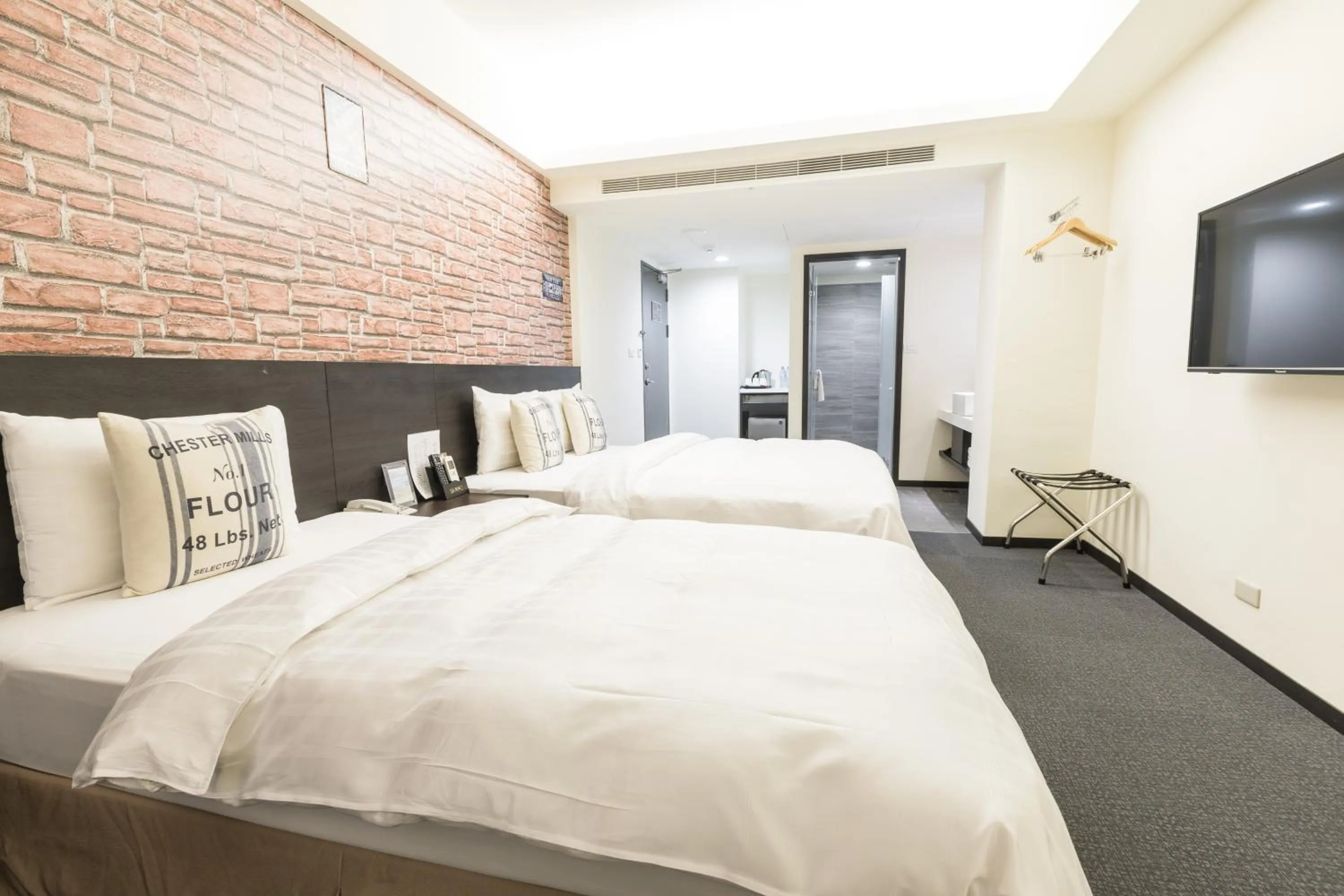 Coffee/tea facilities, Bed in Home Rest Hotel