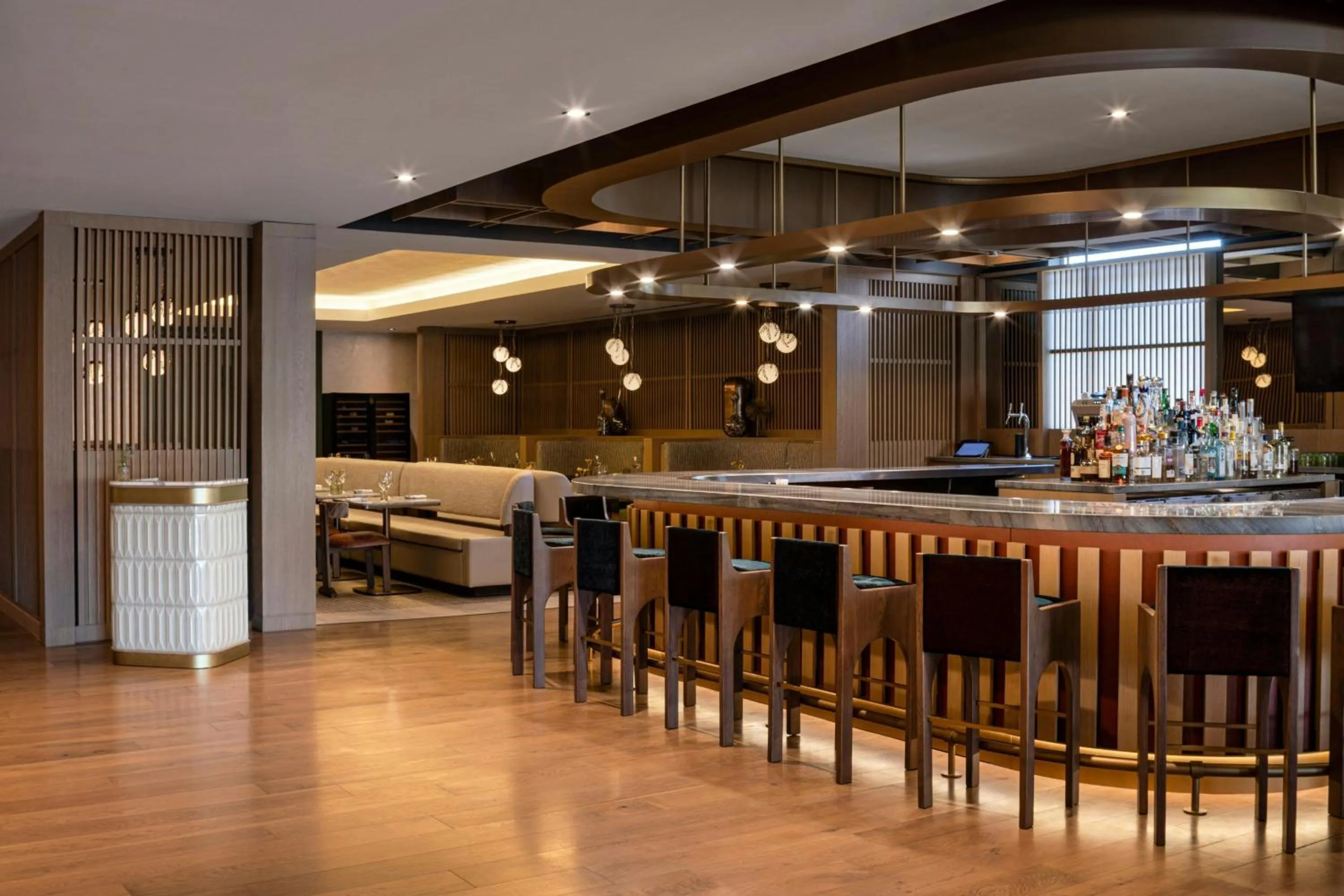 Lounge or bar in The Elmore Hotel, DFW Southlake, a Tribute Portfolio Hotel