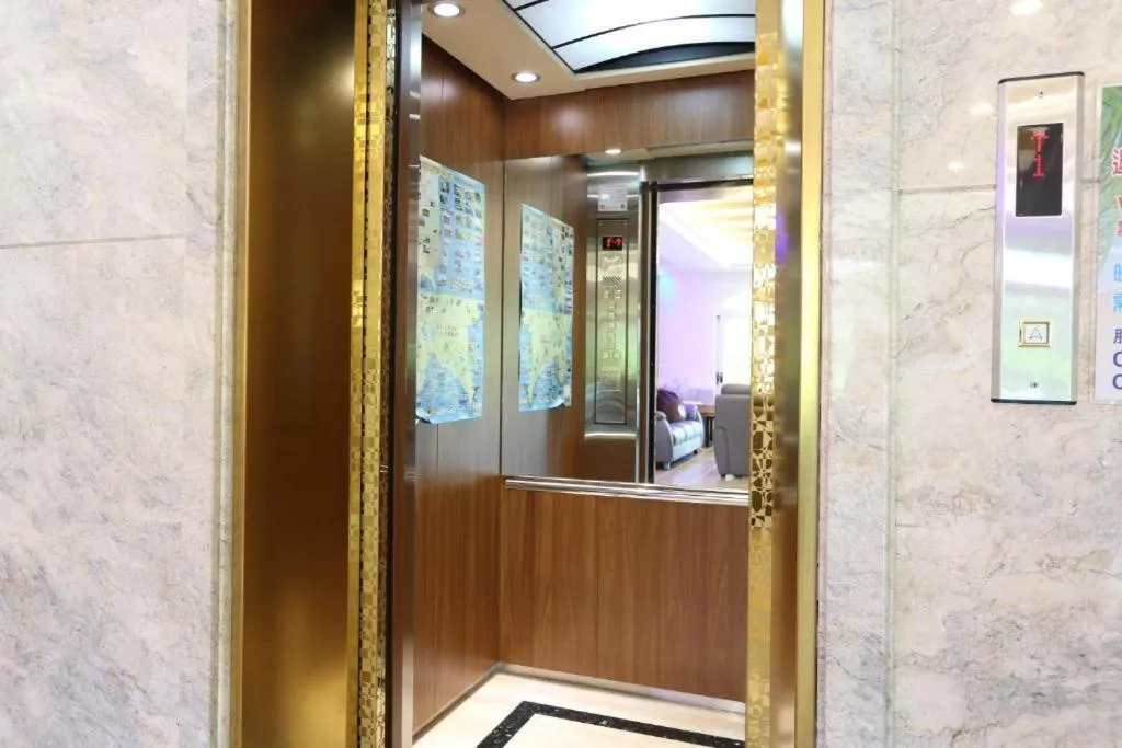 elevator in Island on the Sea