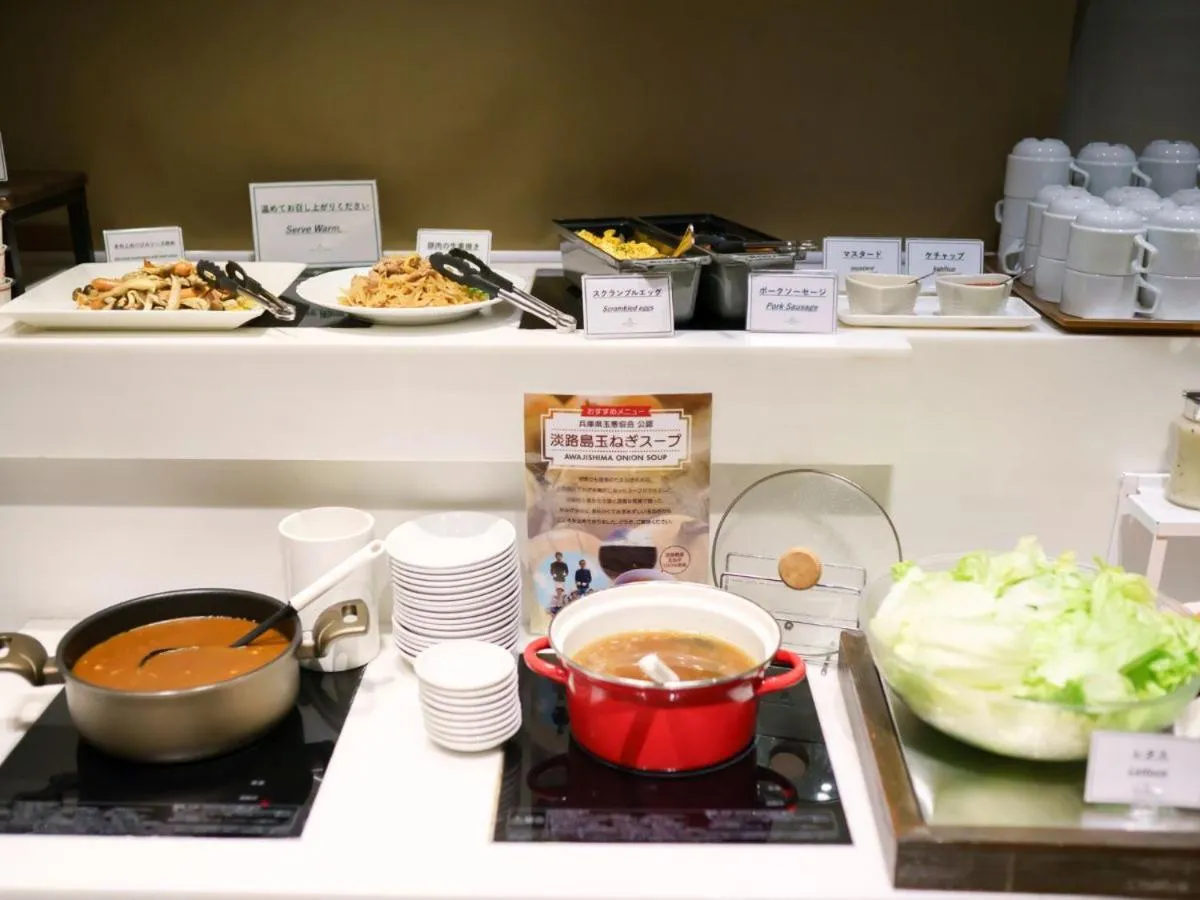 Restaurant/places to eat in Hotel Sakura Suite Osaka Juso
