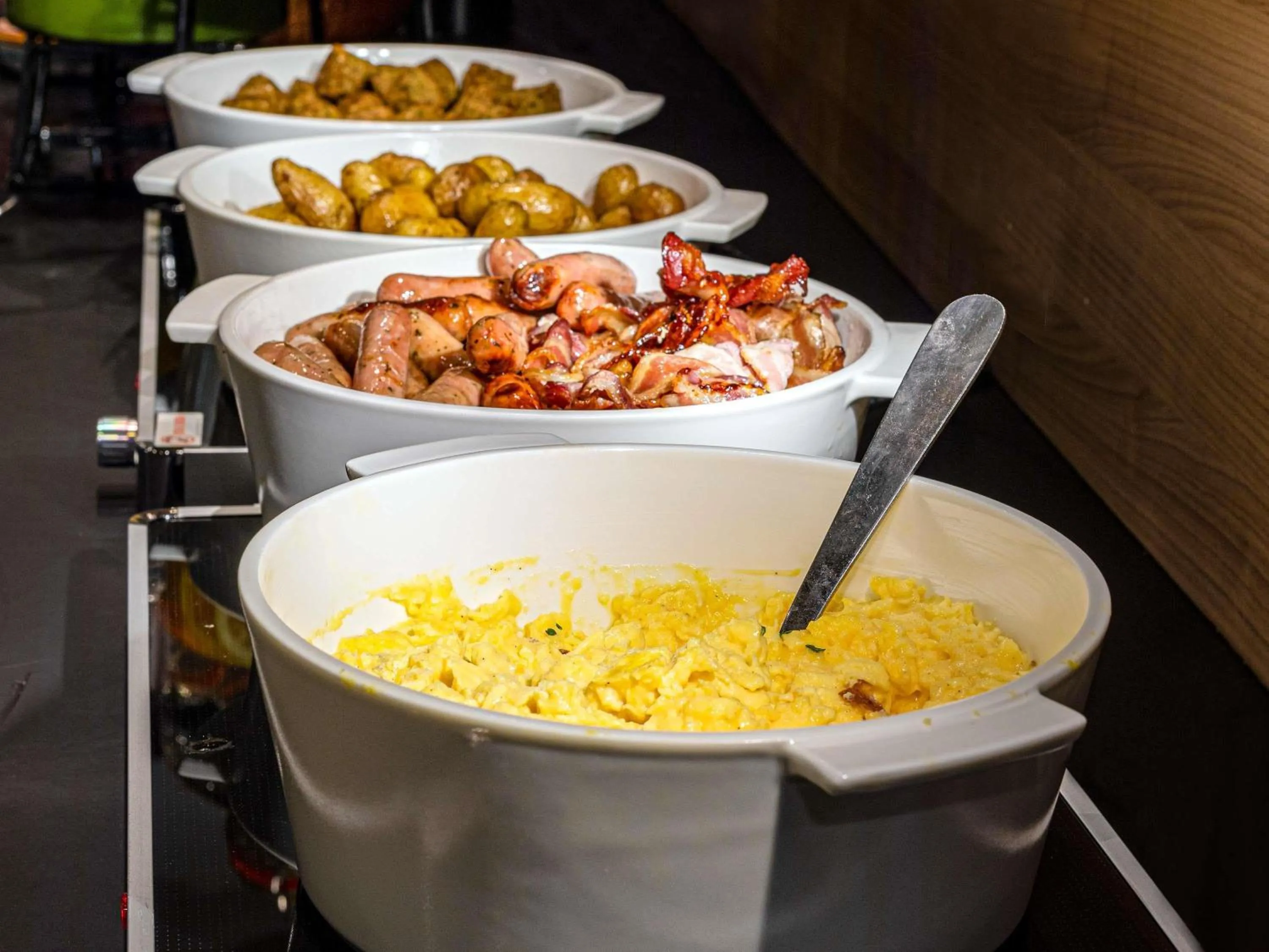 Restaurant/places to eat in Novotel Guwahati GS Road