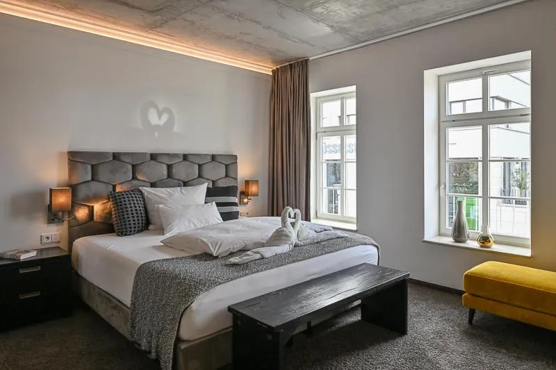 Bed in Höll am Main