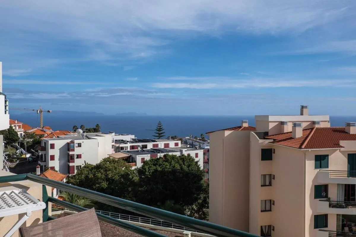 Garajau Terrace - Amazing Views of Garajau Town