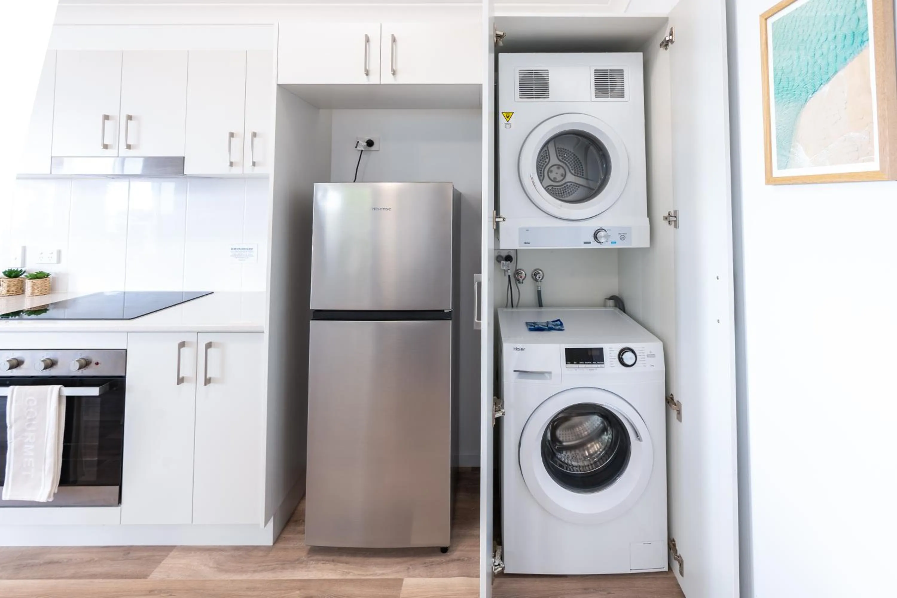 Kitchen or kitchenette in Tasman Holiday Parks - Rollingstone