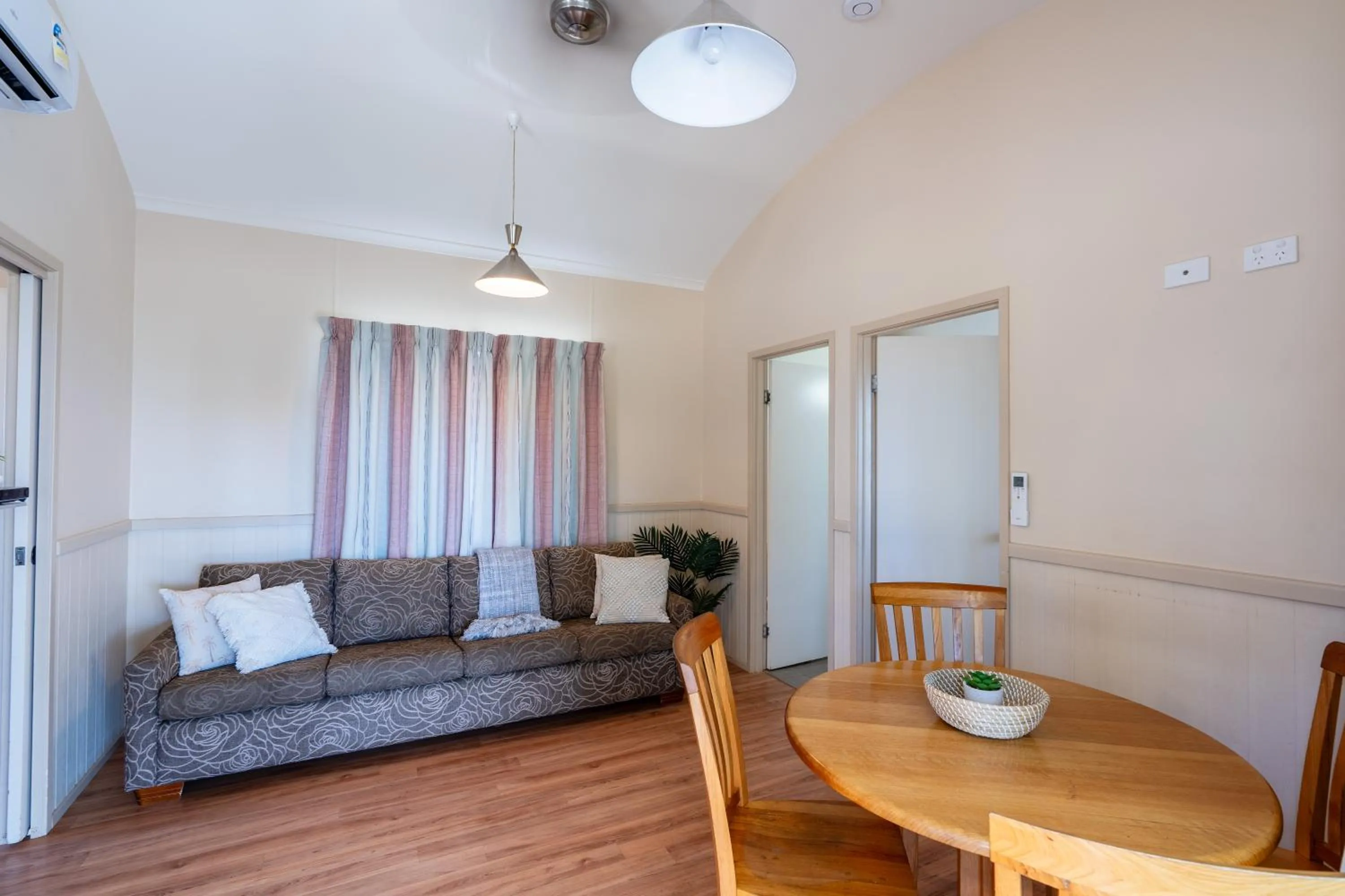 Living room in Tasman Holiday Parks - Rollingstone