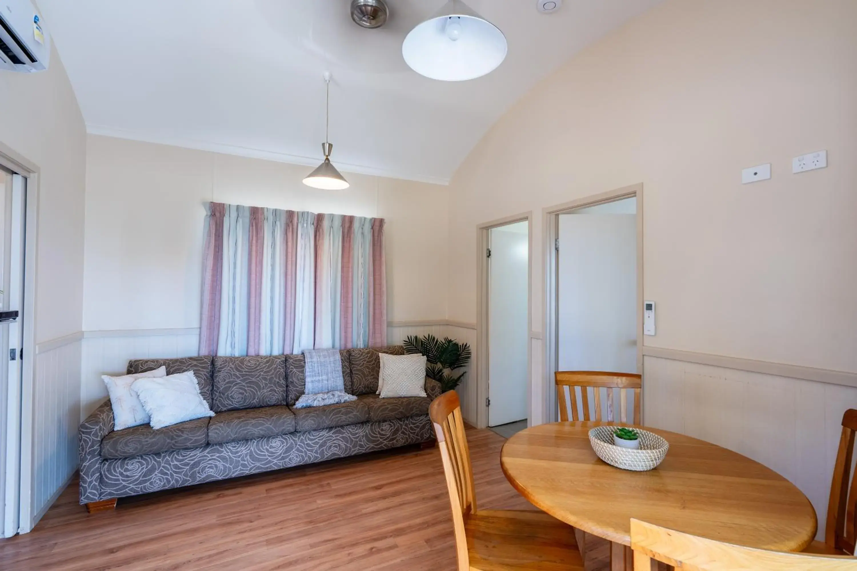 Two-Bedroom Villa in Tasman Holiday Parks - Rollingstone Two-Bedroom Villa in Tasman Holiday Parks - Rollingstone