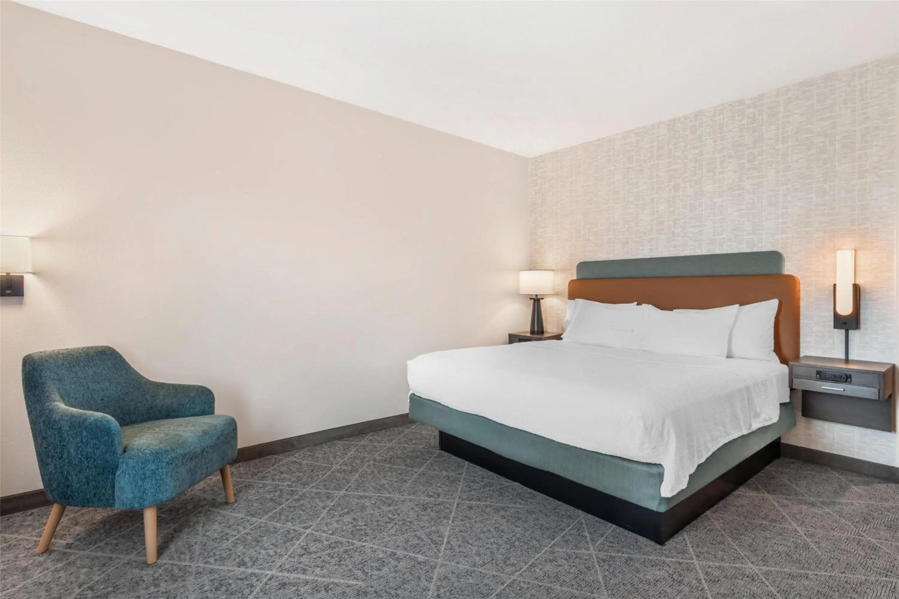 Bed in Hampton Inn Eufaula Al