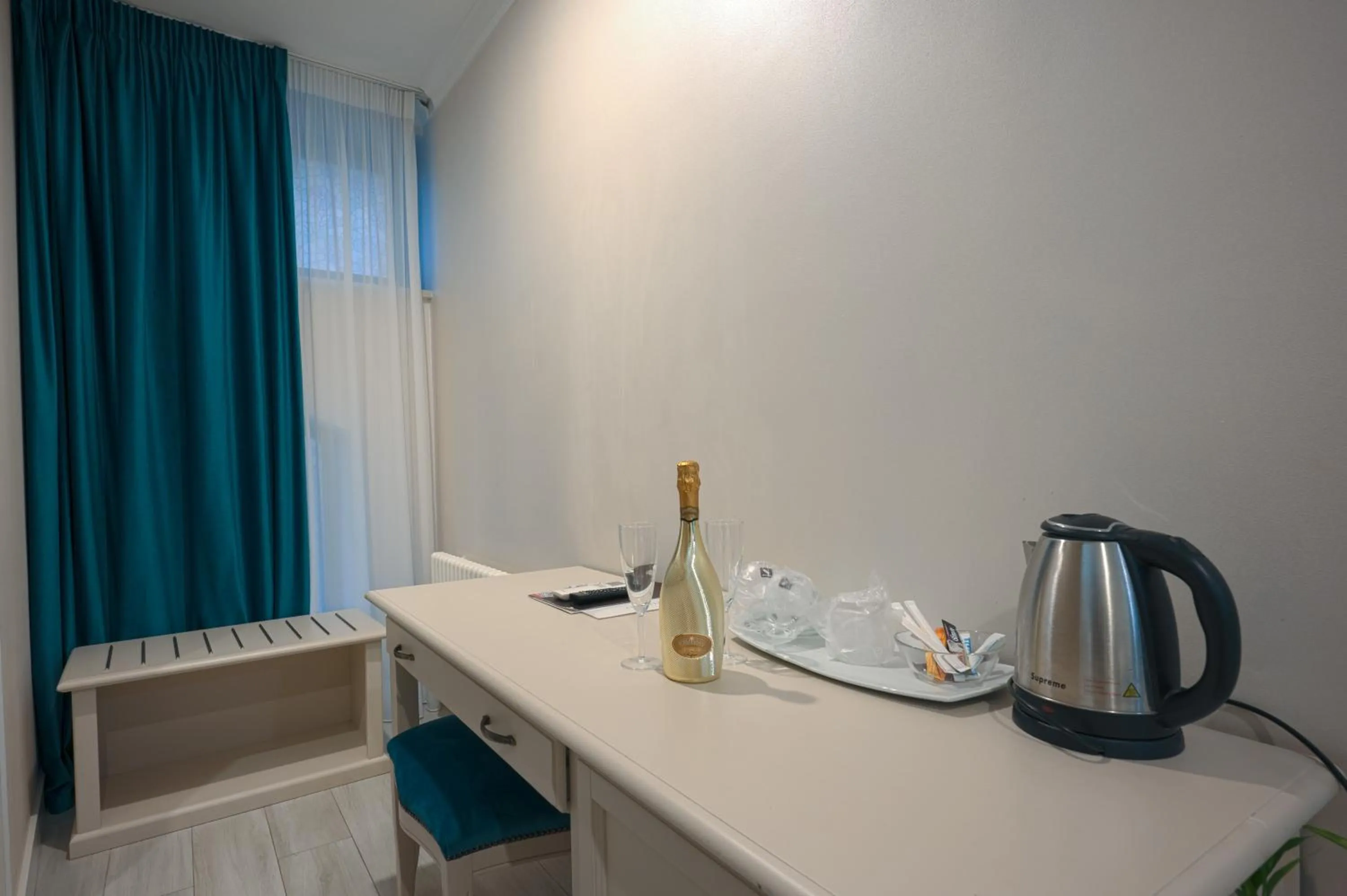 Coffee/tea facilities in Old Town Boutique Hotel