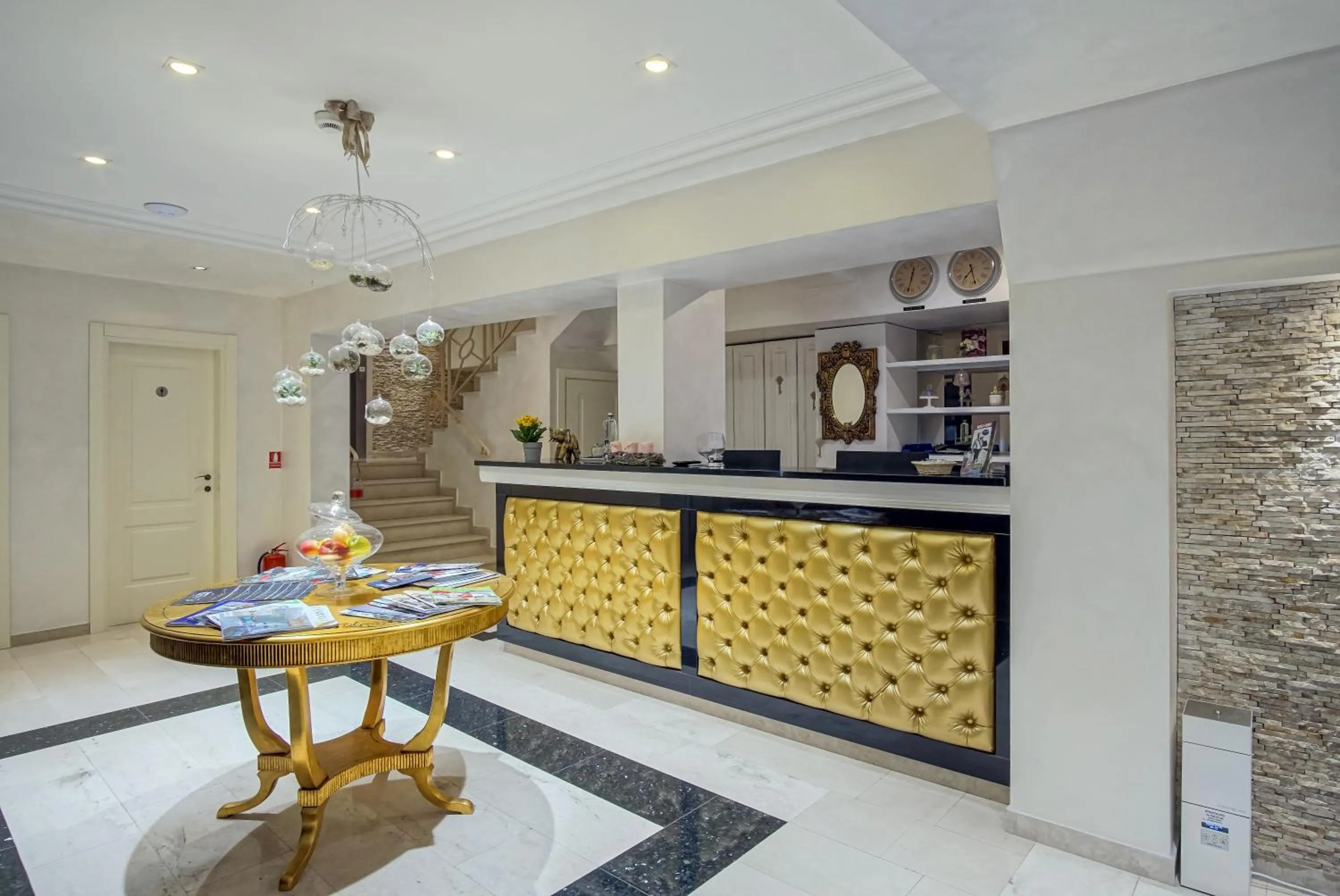 Restaurant/places to eat in Old Town Boutique Hotel