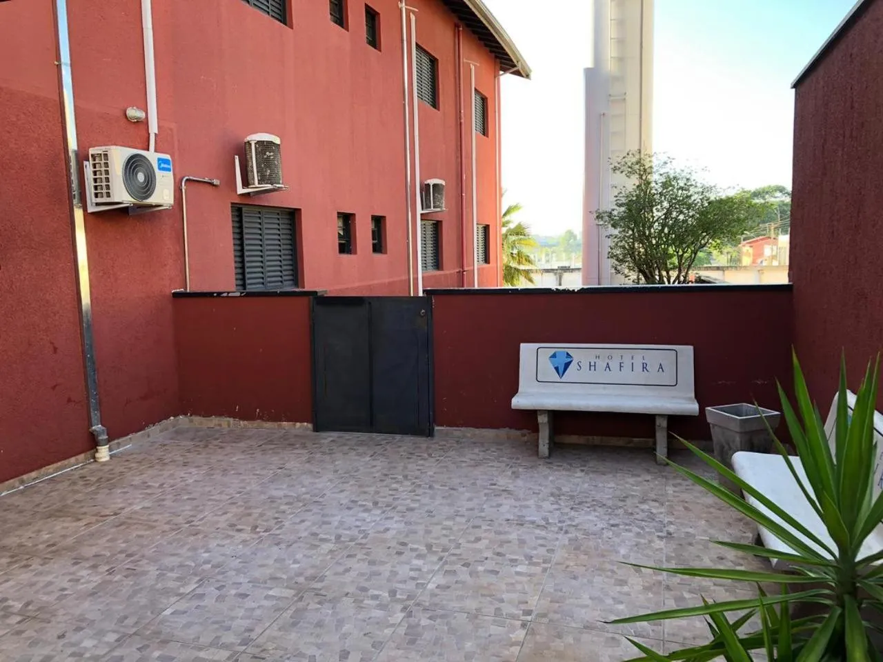 Facade/entrance in Shafira Hotel