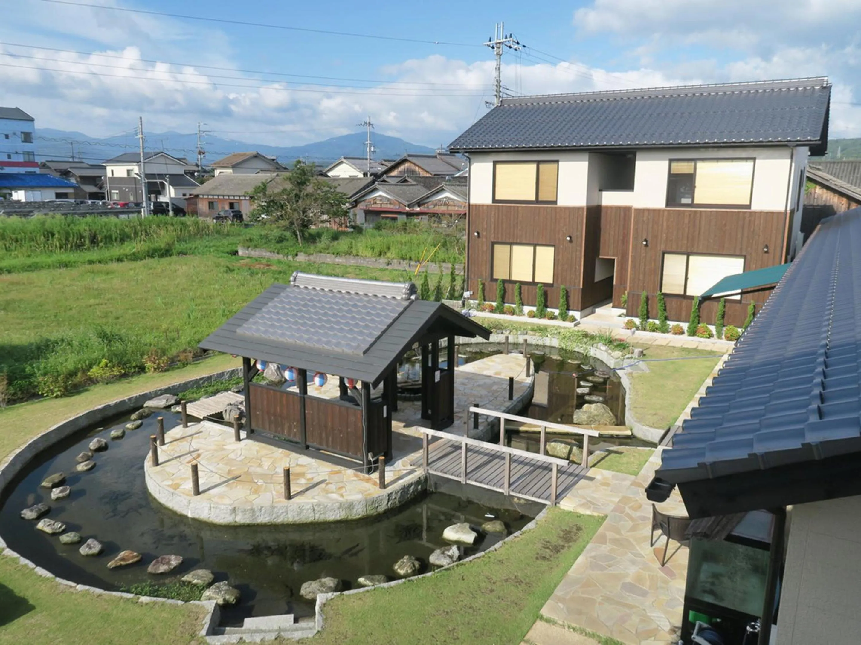 Property building in Racine Home Harie