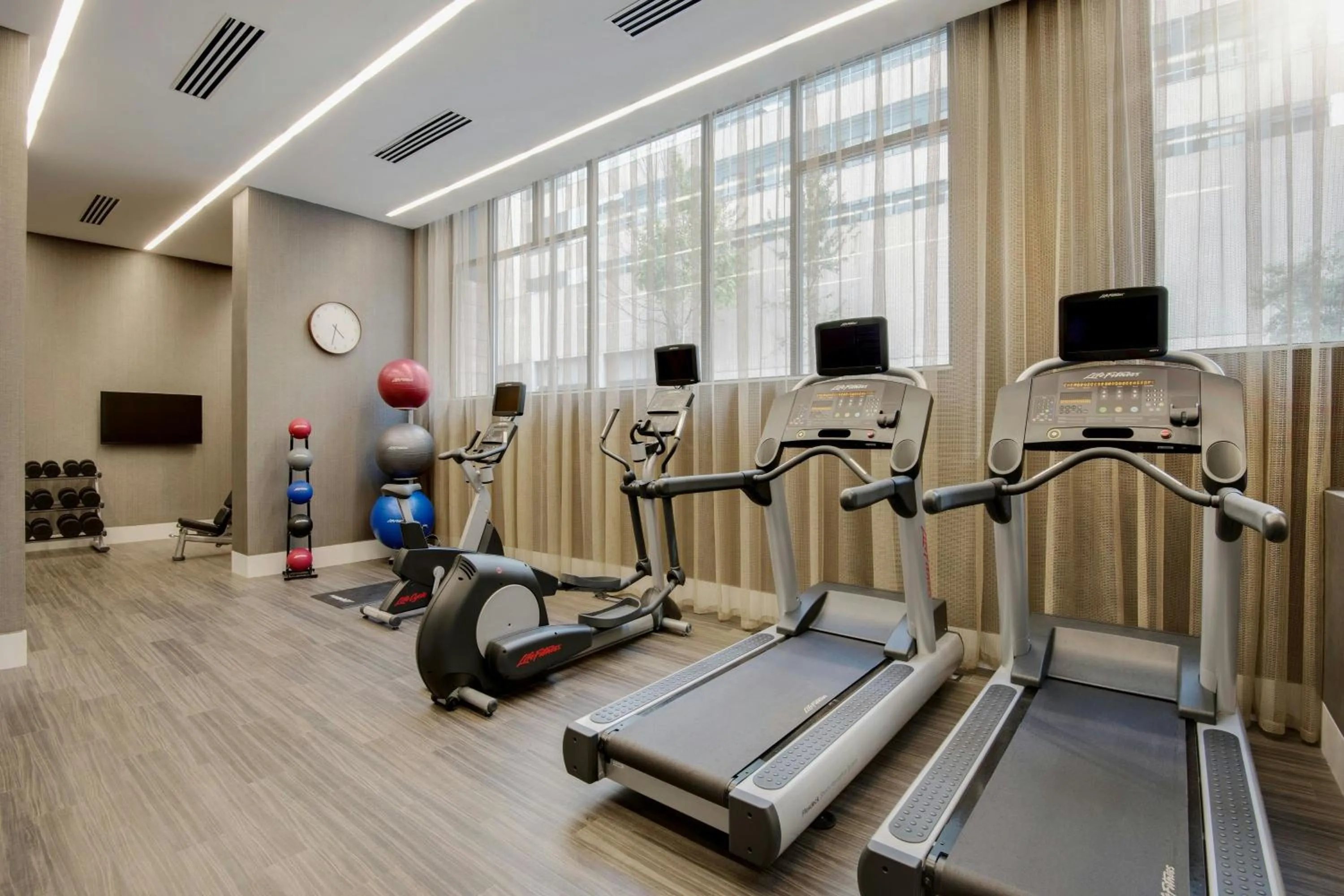 Fitness centre/facilities in AC Hotel Asheville Downtown